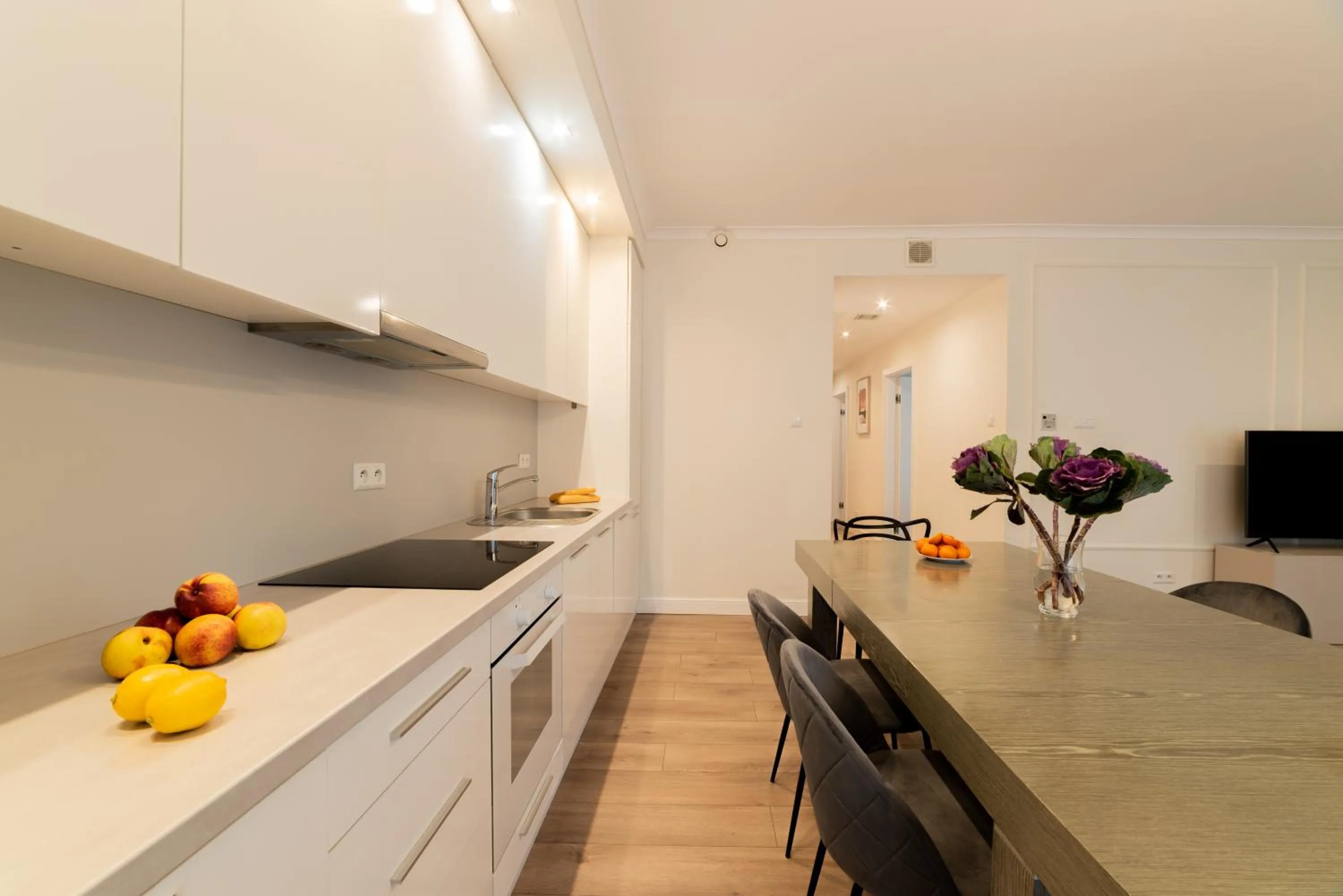 kitchen in Platinum Towers E-Apartments