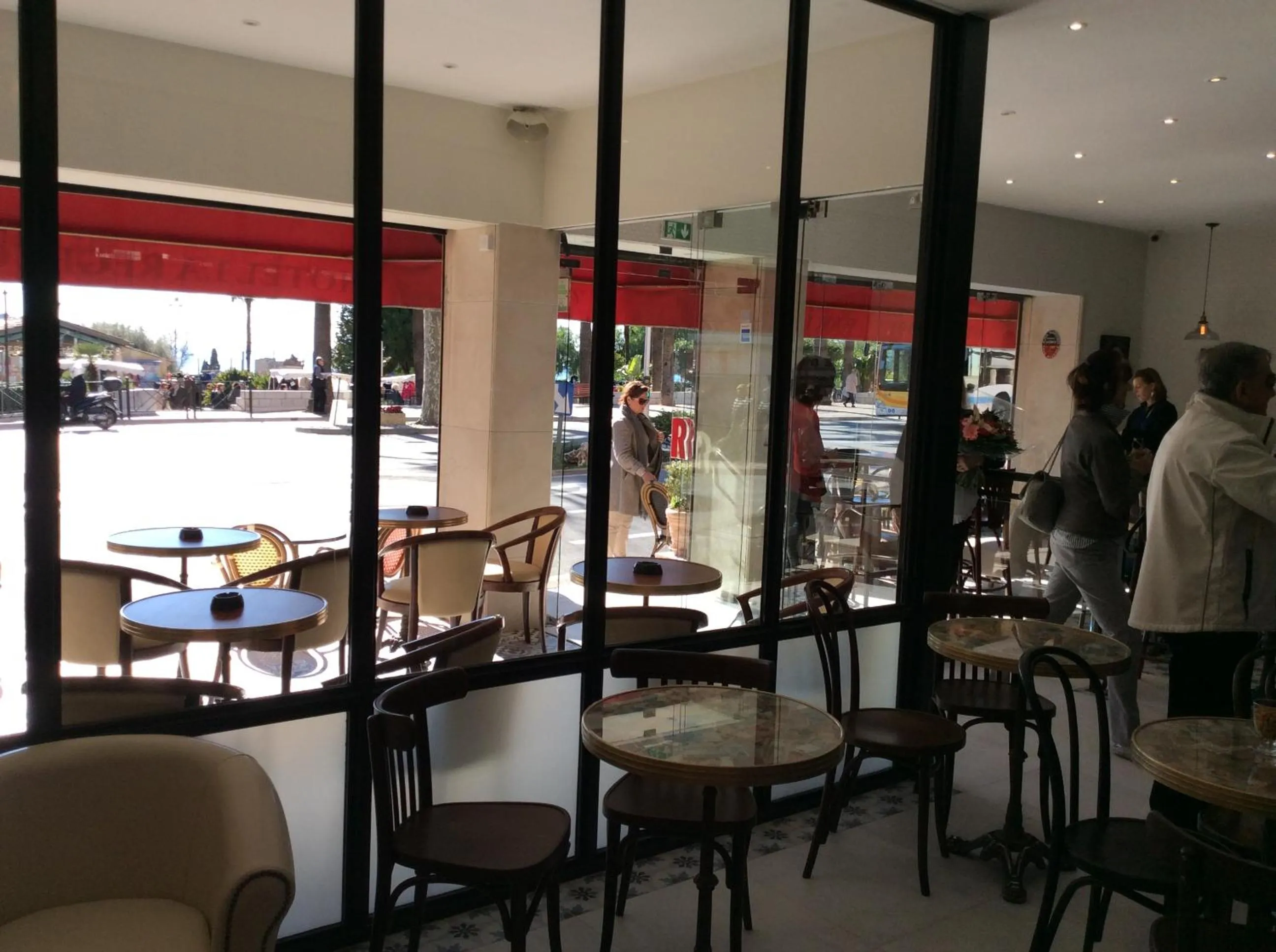 Lounge or bar in Hotel La Regence