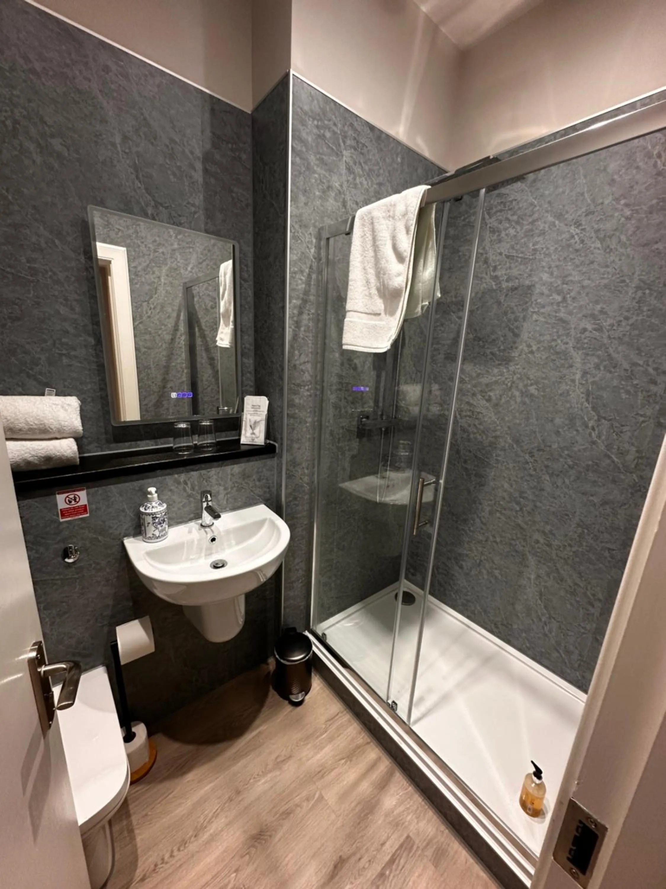 Aynetree Guest House