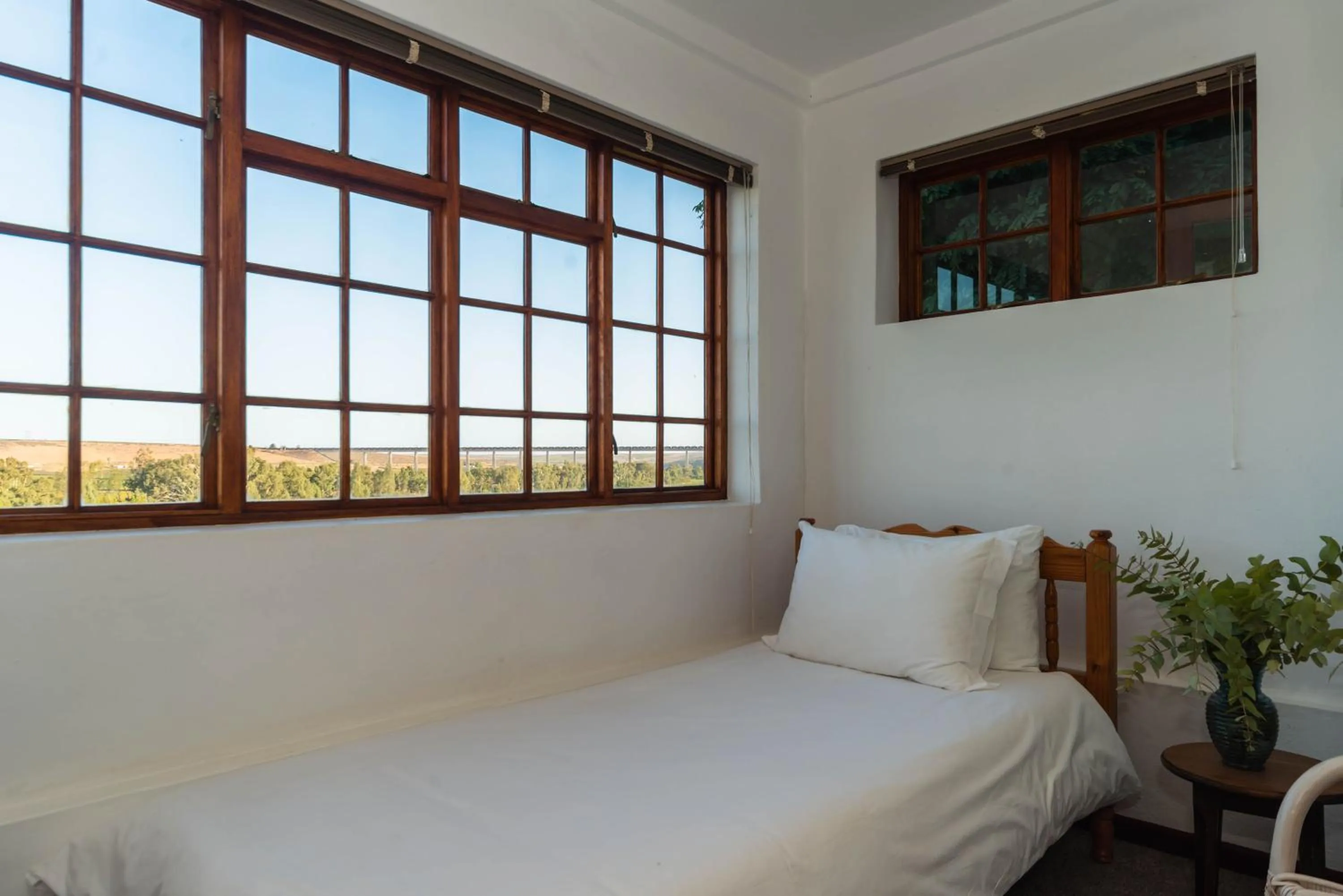 Bed in Melkboomsdrift Guest House & Conference Centre