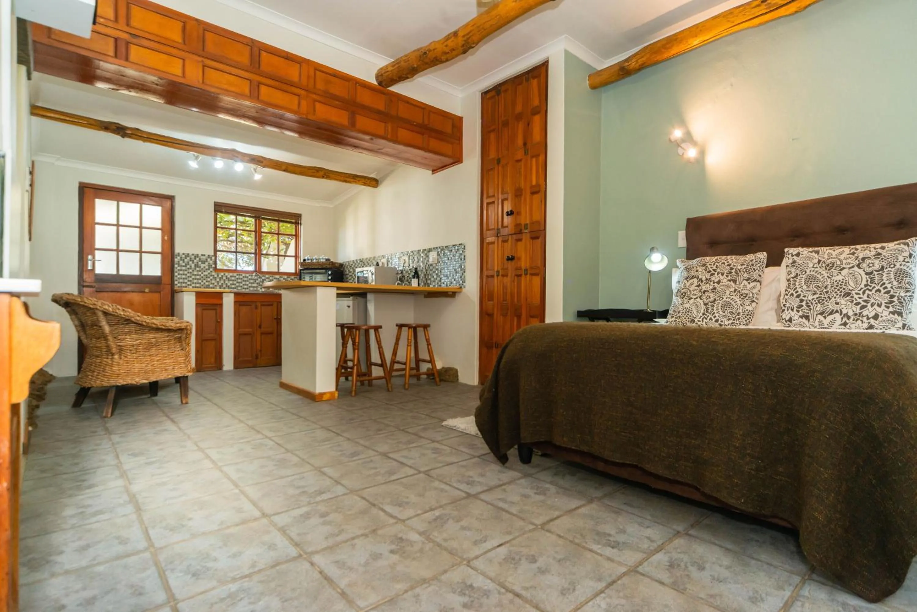 Bed in Melkboomsdrift Guest House & Conference Centre