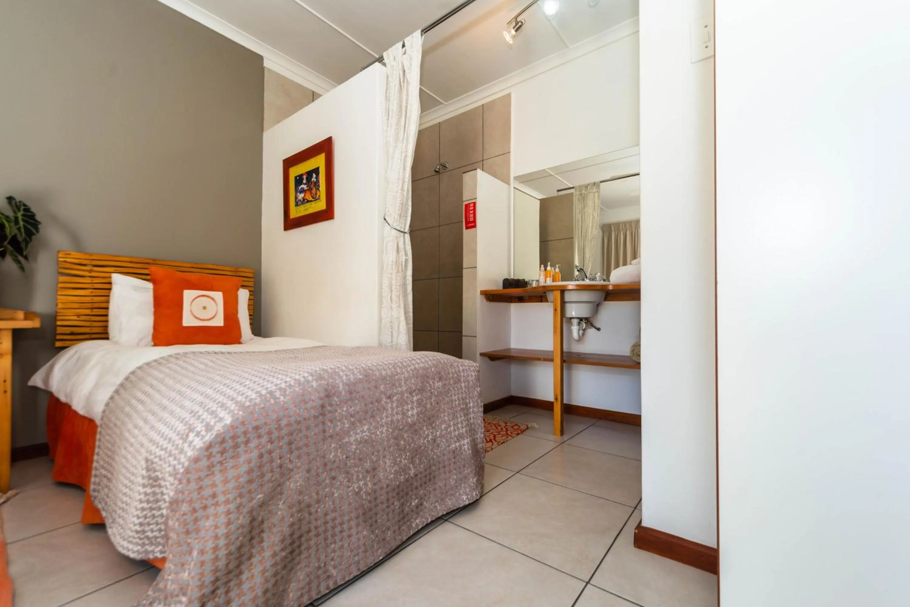 Bed in Melkboomsdrift Guest House & Conference Centre