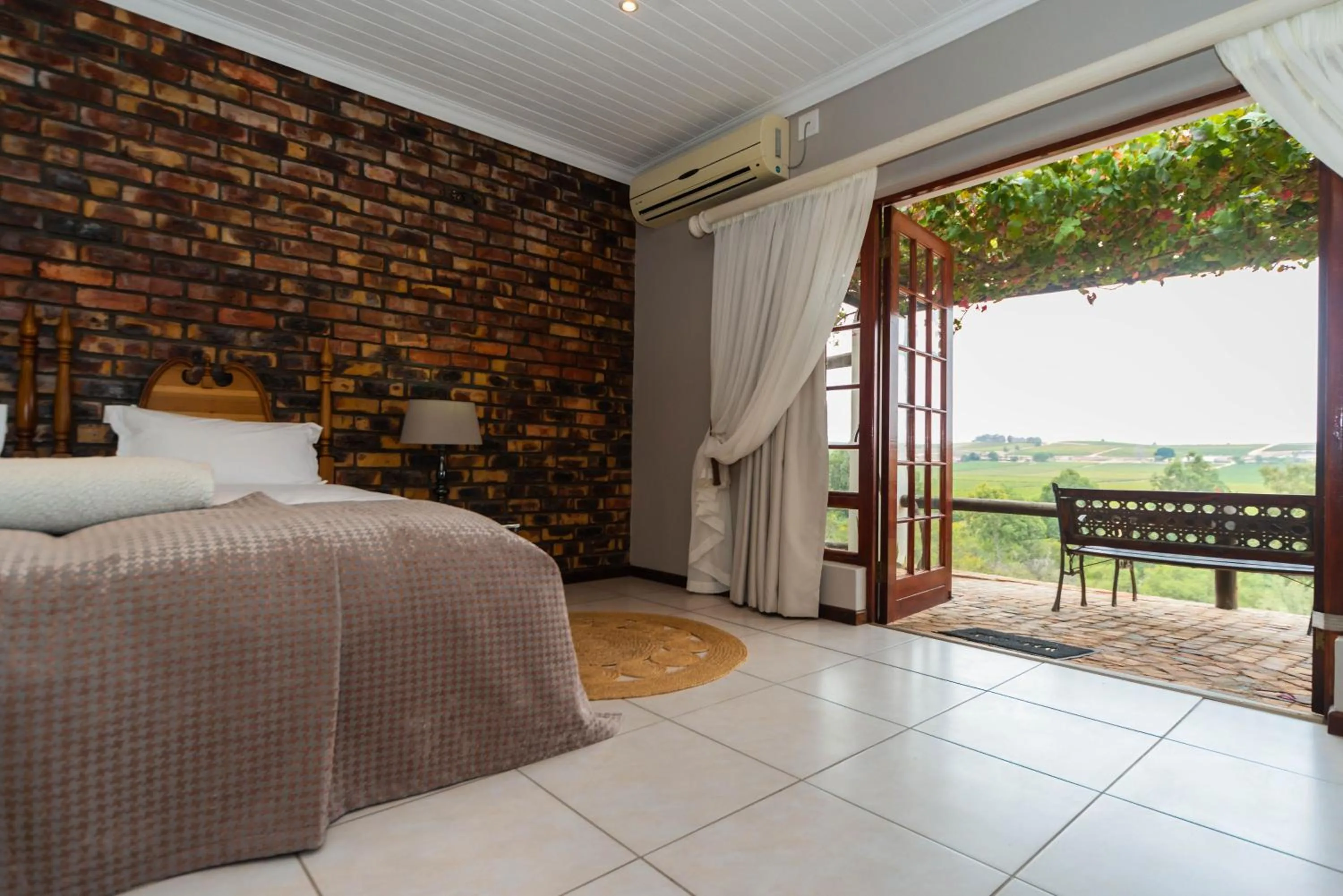 Bed in Melkboomsdrift Guest House & Conference Centre