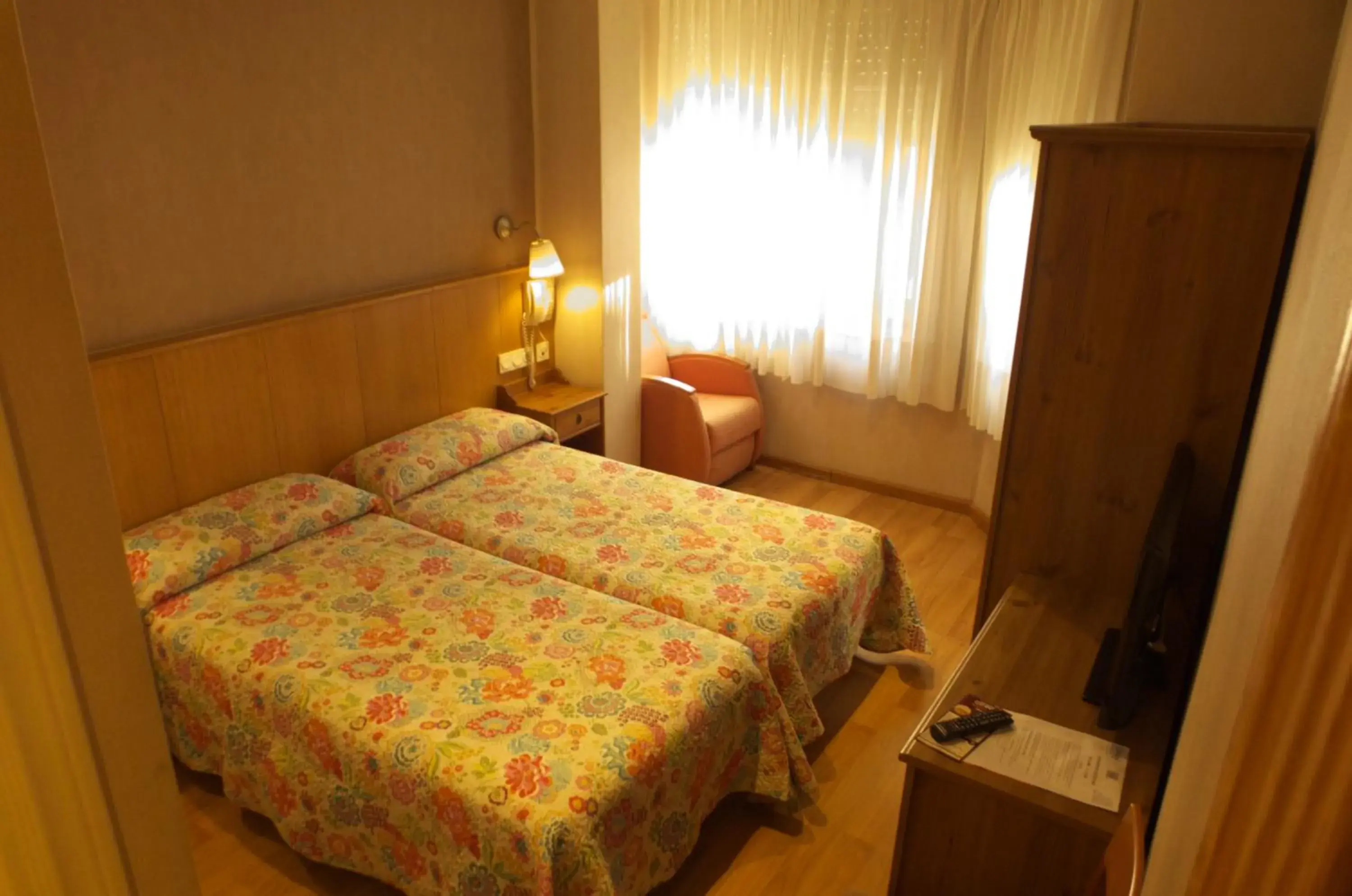 Twin Room in Hostal Orejas Twin Room in Hostal Orejas