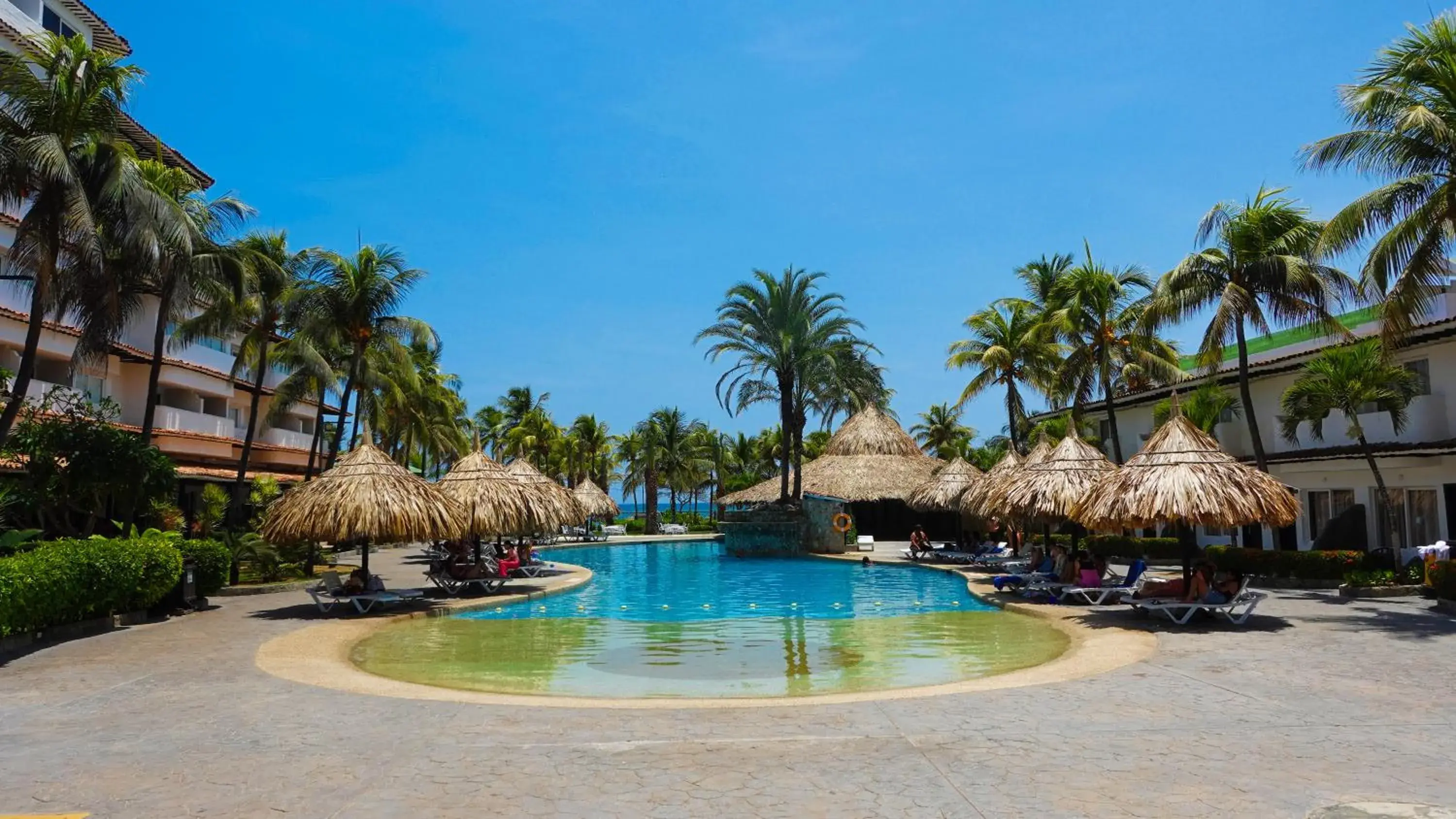 Pool view in Sunsol Isla Caribe Pool view in Sunsol Isla Caribe