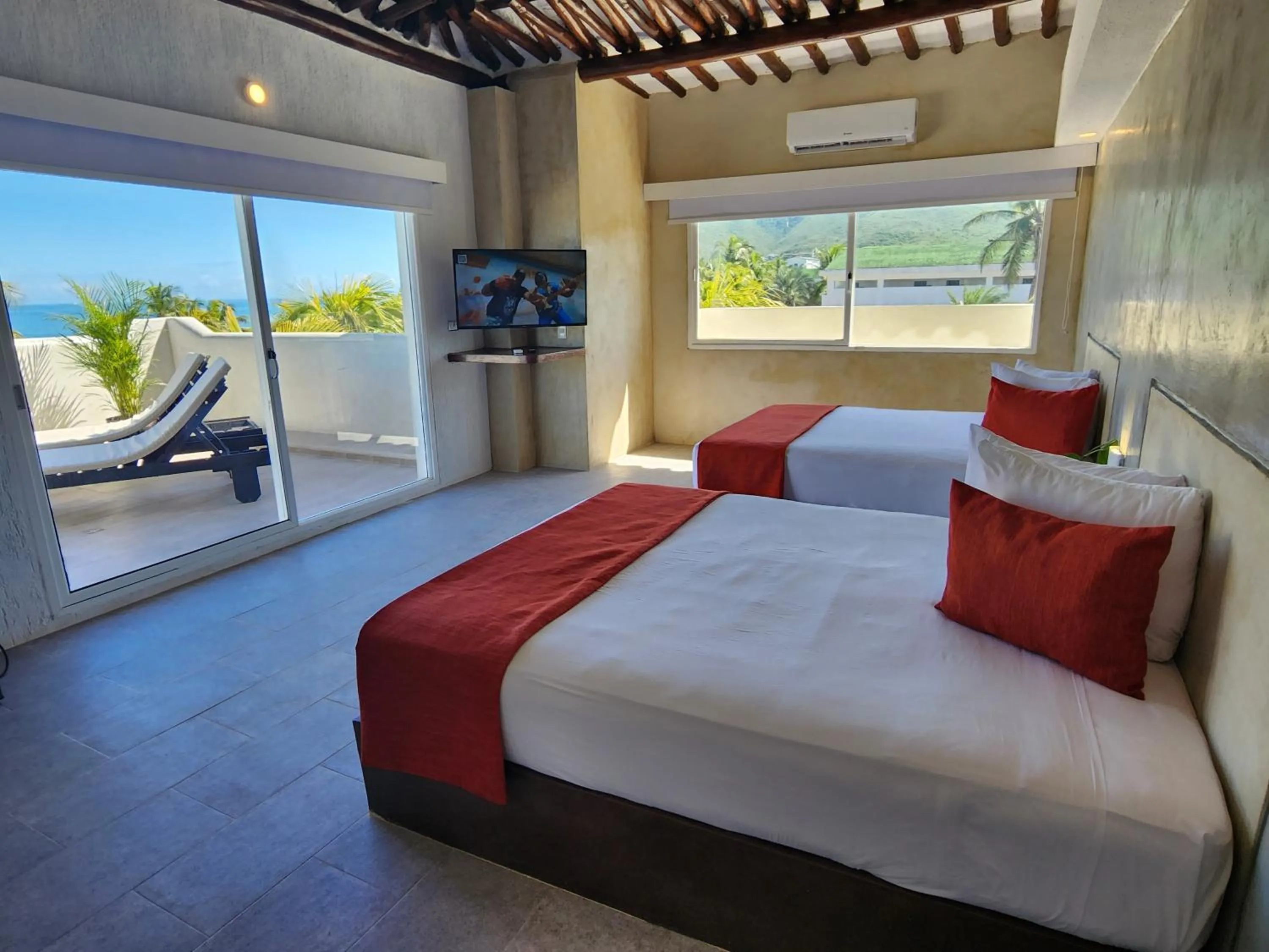 Bed in Sunsol Isla Caribe