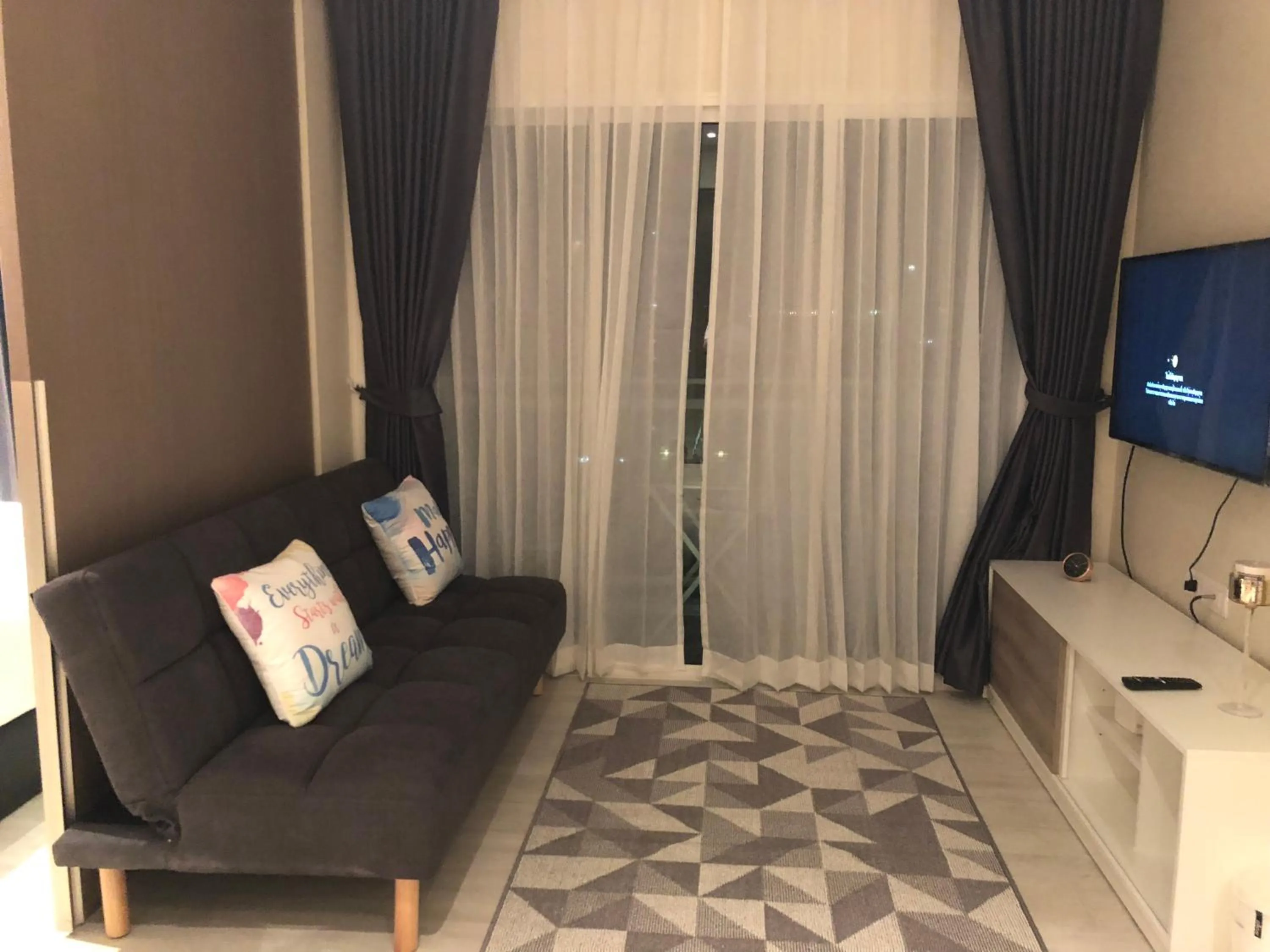 TV and multimedia in Veranda Residence Pattaya by IN