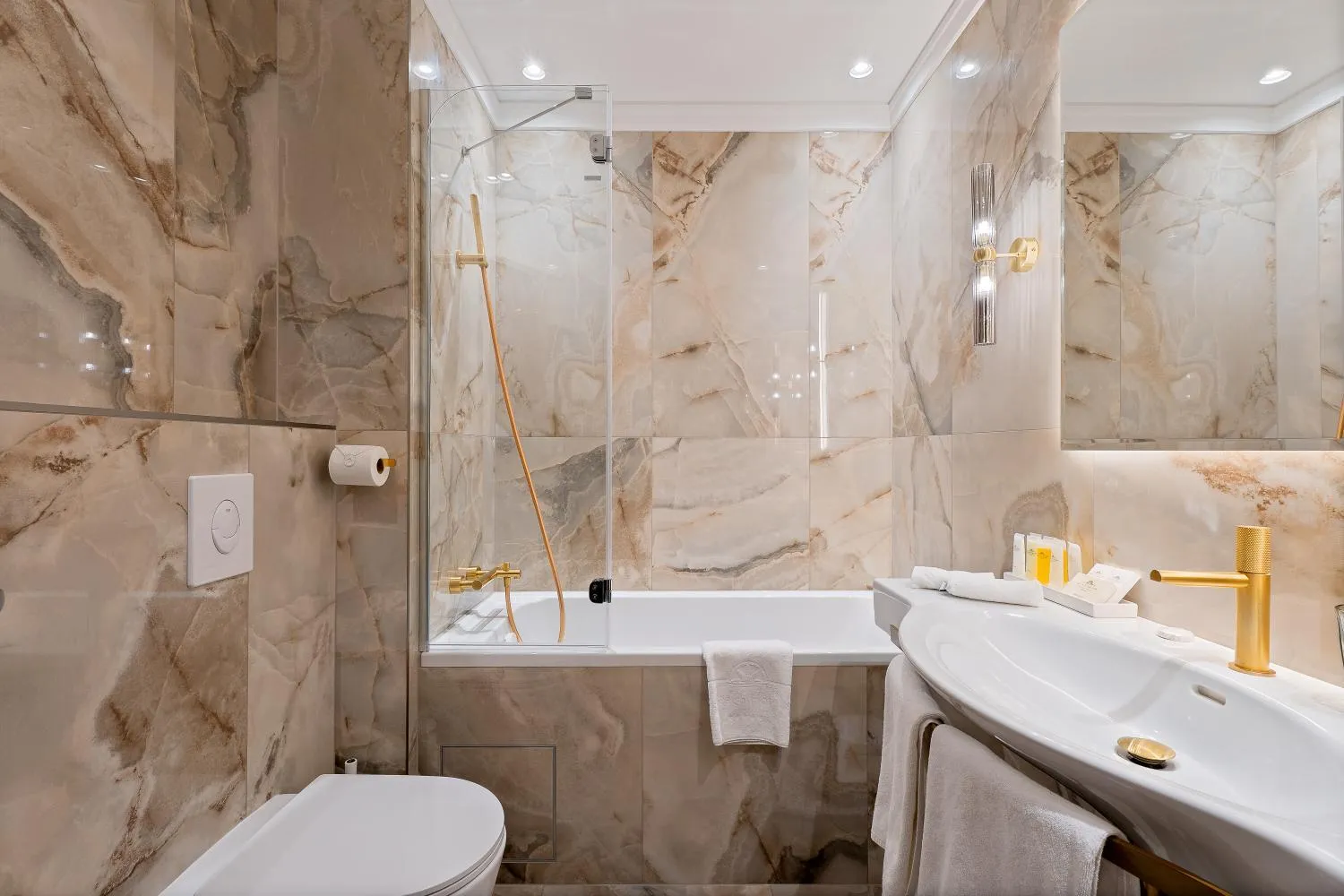 Bathroom in Baltic Beach Hotel & SPA