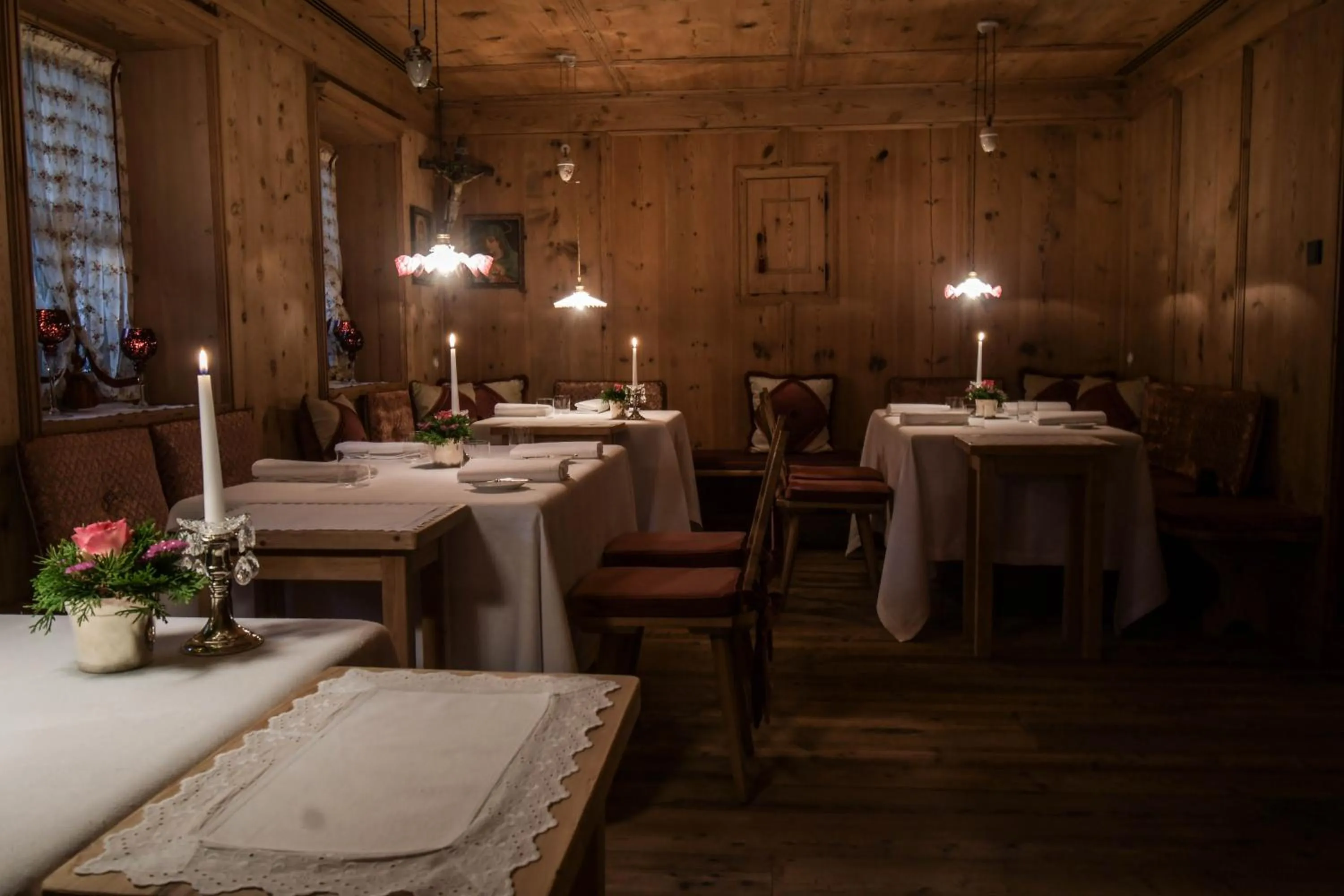 Restaurant/places to eat in Hotel Tyrol