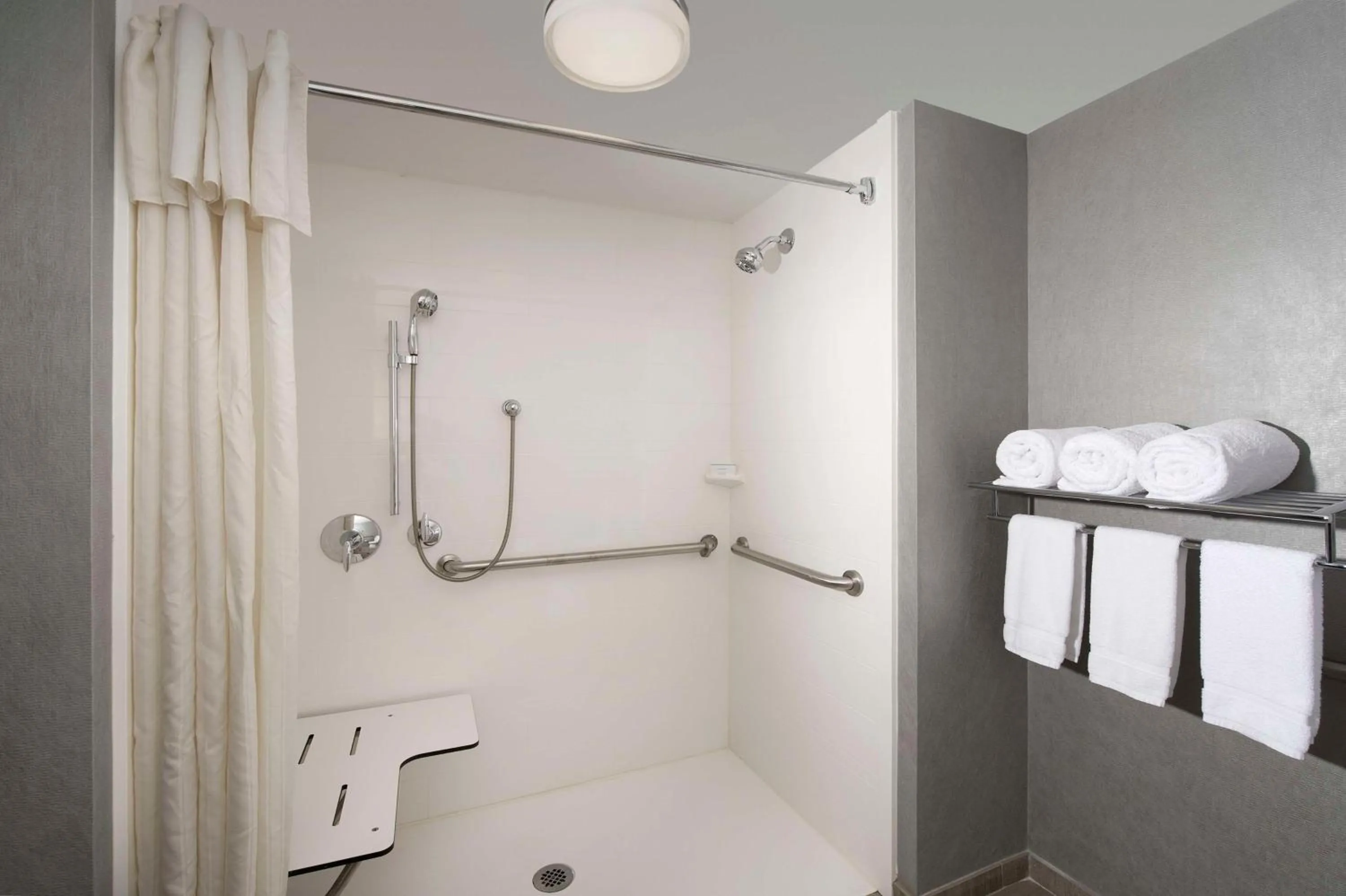 Bathroom in Homewood Suites by Hilton Gaithersburg/Washington, DC North