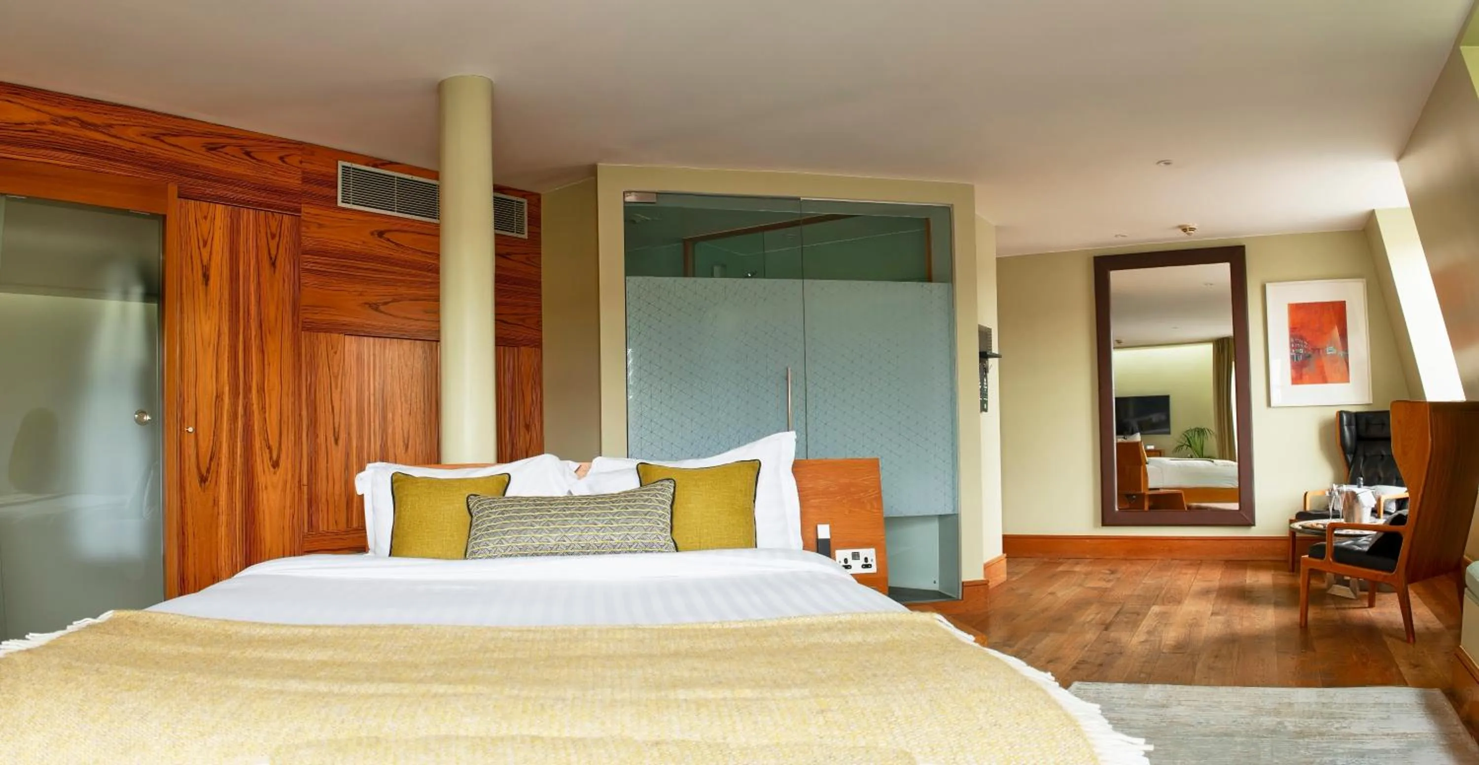 Bedroom, Bed in The Megaro Hotel - Kings Cross St Pancras, London