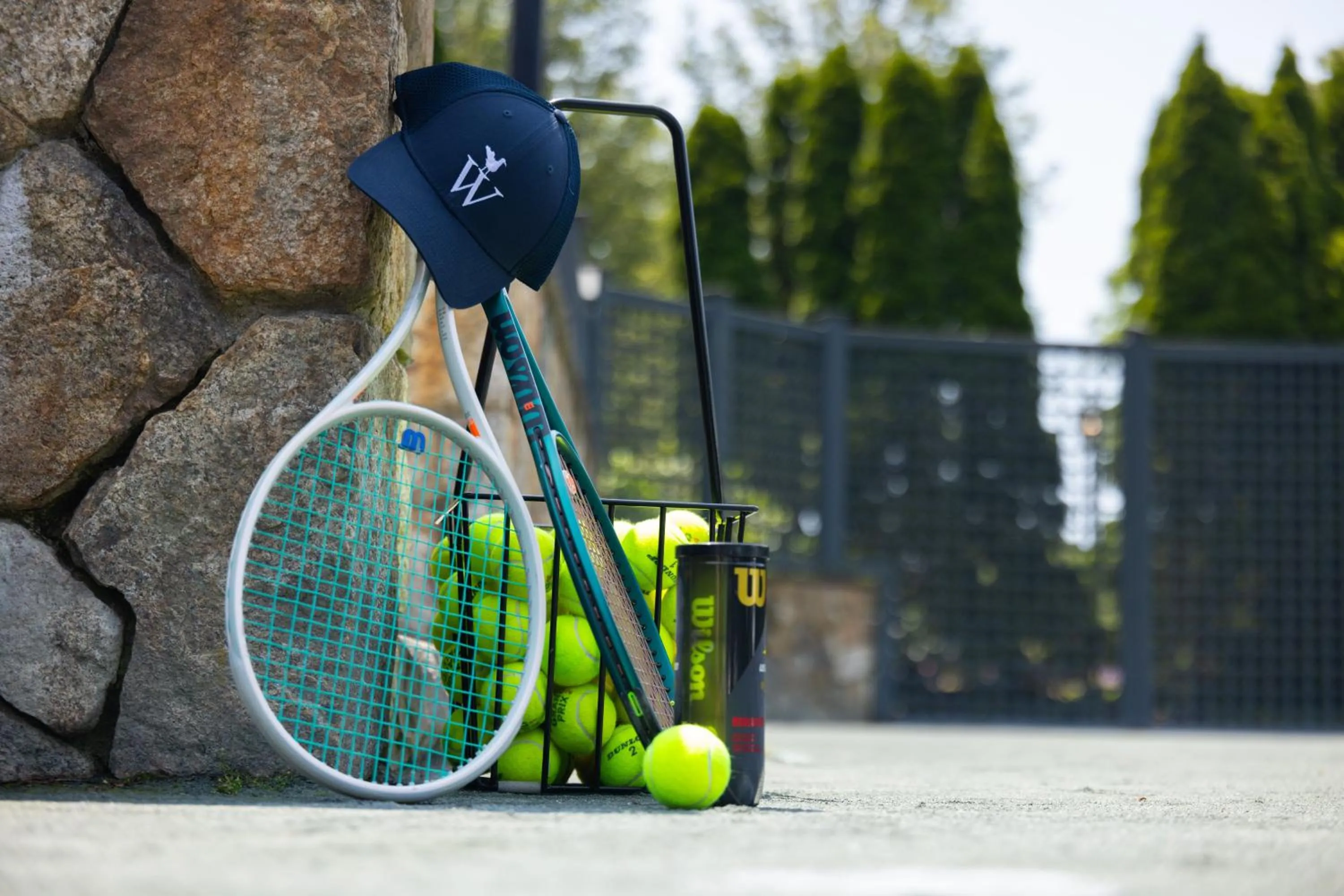Tennis court in Wequassett Resort and Golf Club