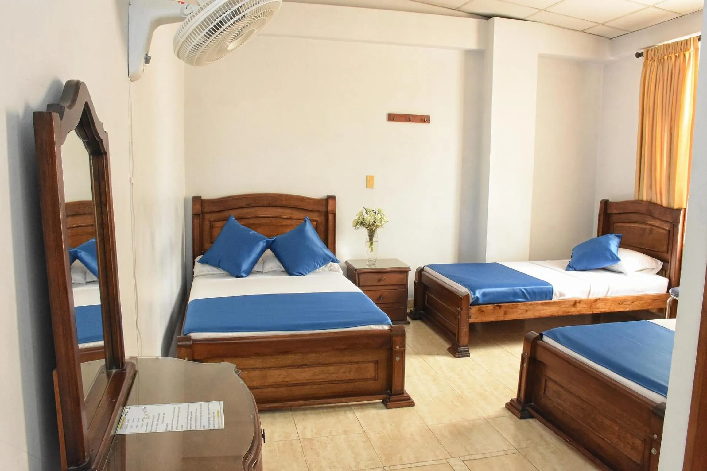 Triple Room in Hotel el Lago 2