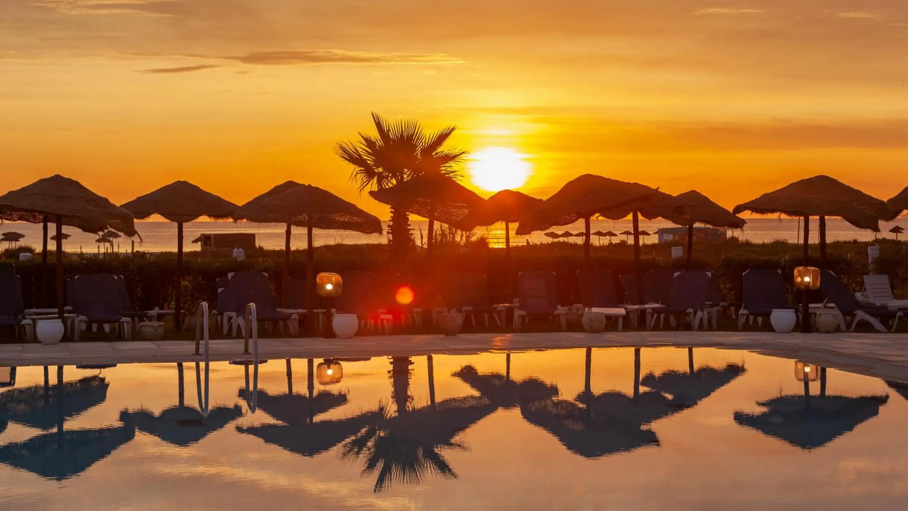 Swimming pool in Hotel Nour Congress & Resort Swimming pool in Hotel Nour Congress & Resort