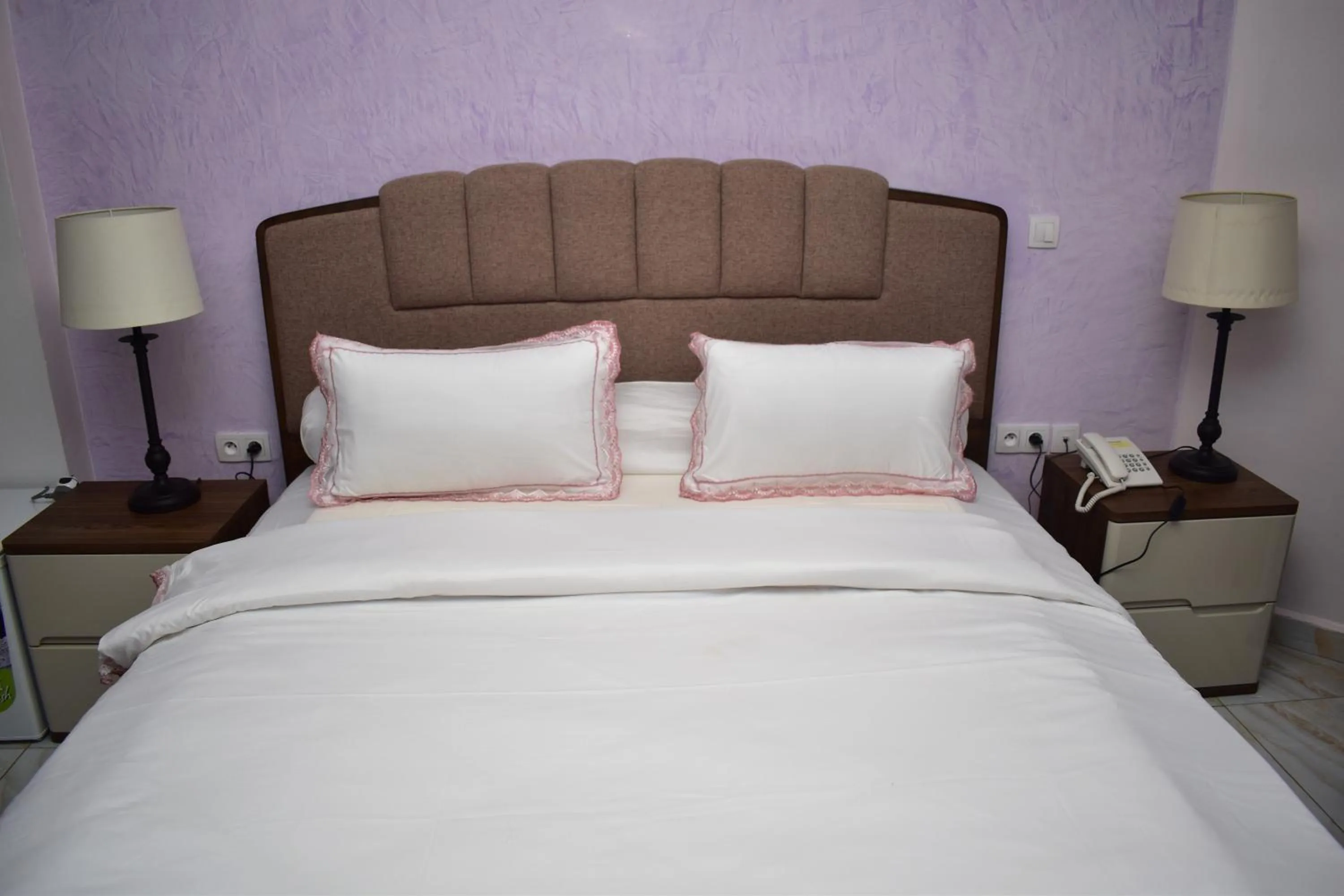 Bed in Safyad Hotel