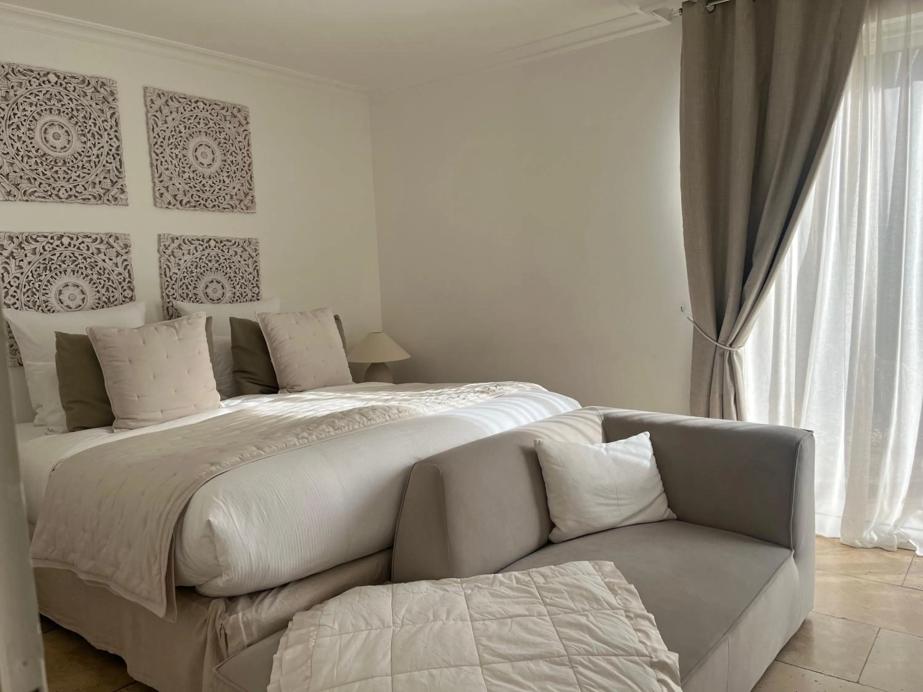 Bed in Le Mas Angelussi - Le Clos du Soleil