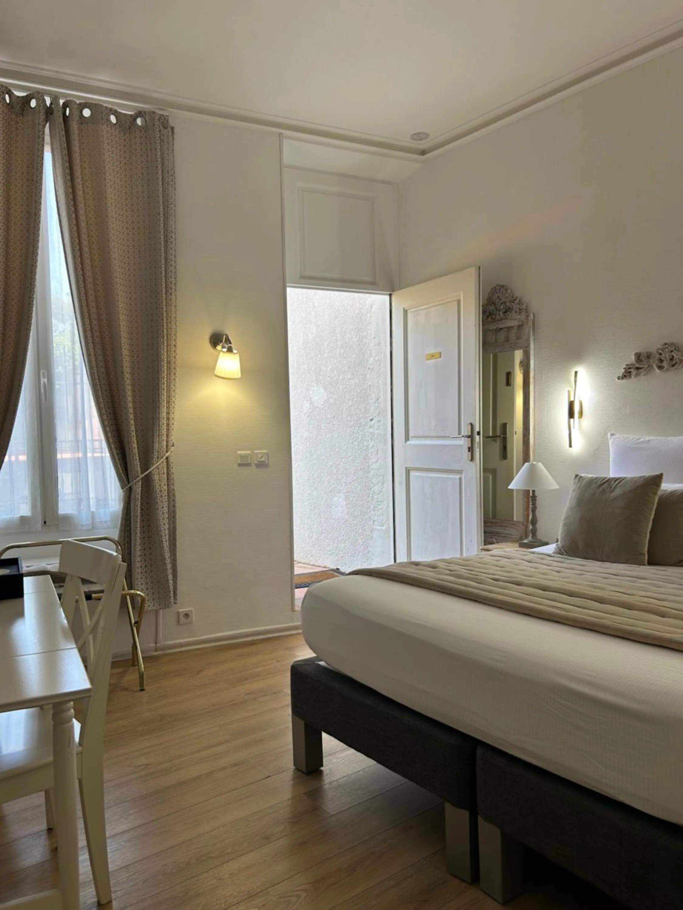 Bed in Le Mas Angelussi - Le Clos du Soleil