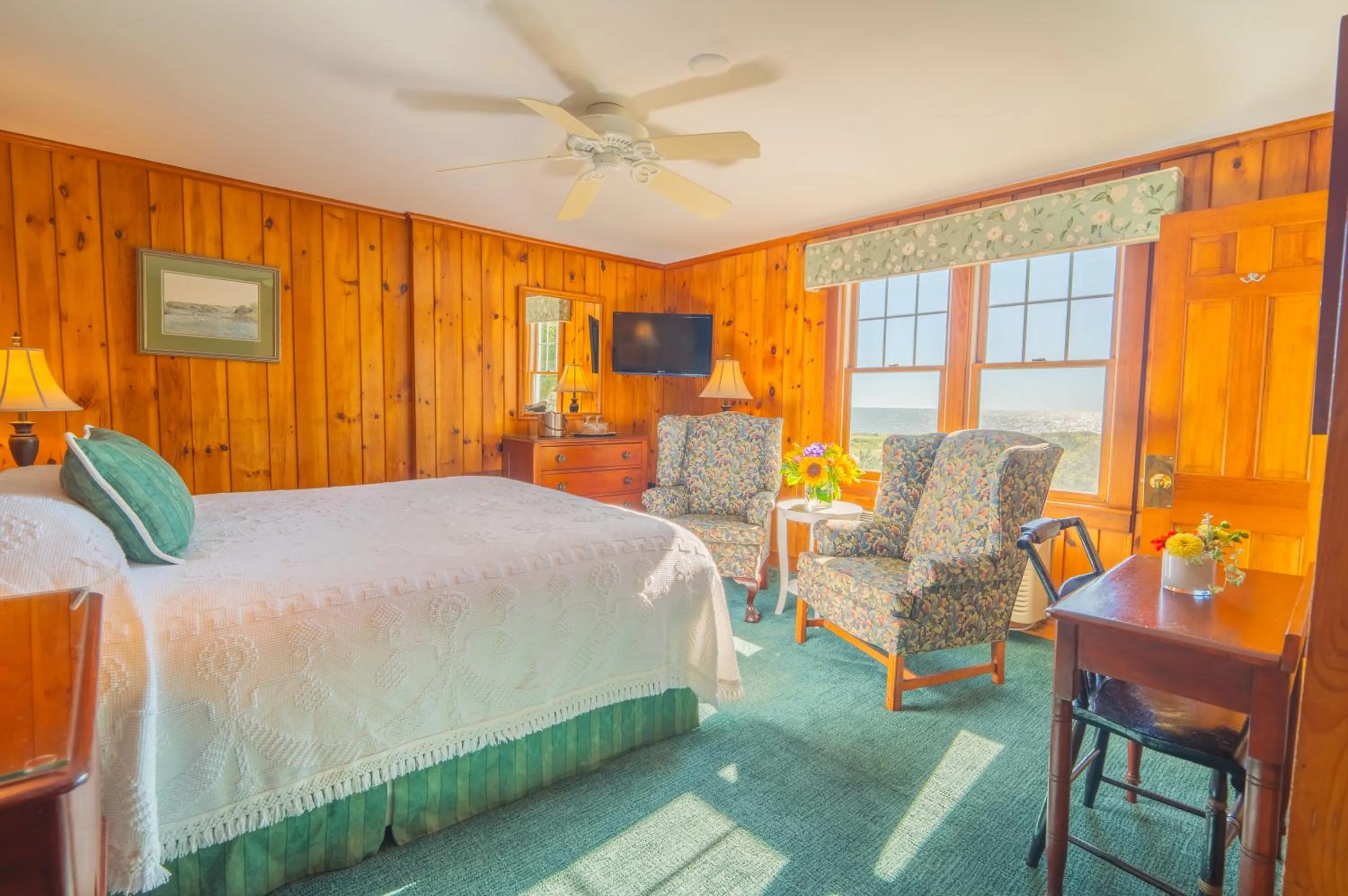 Bedroom, Bed in Winstead Beach Resort