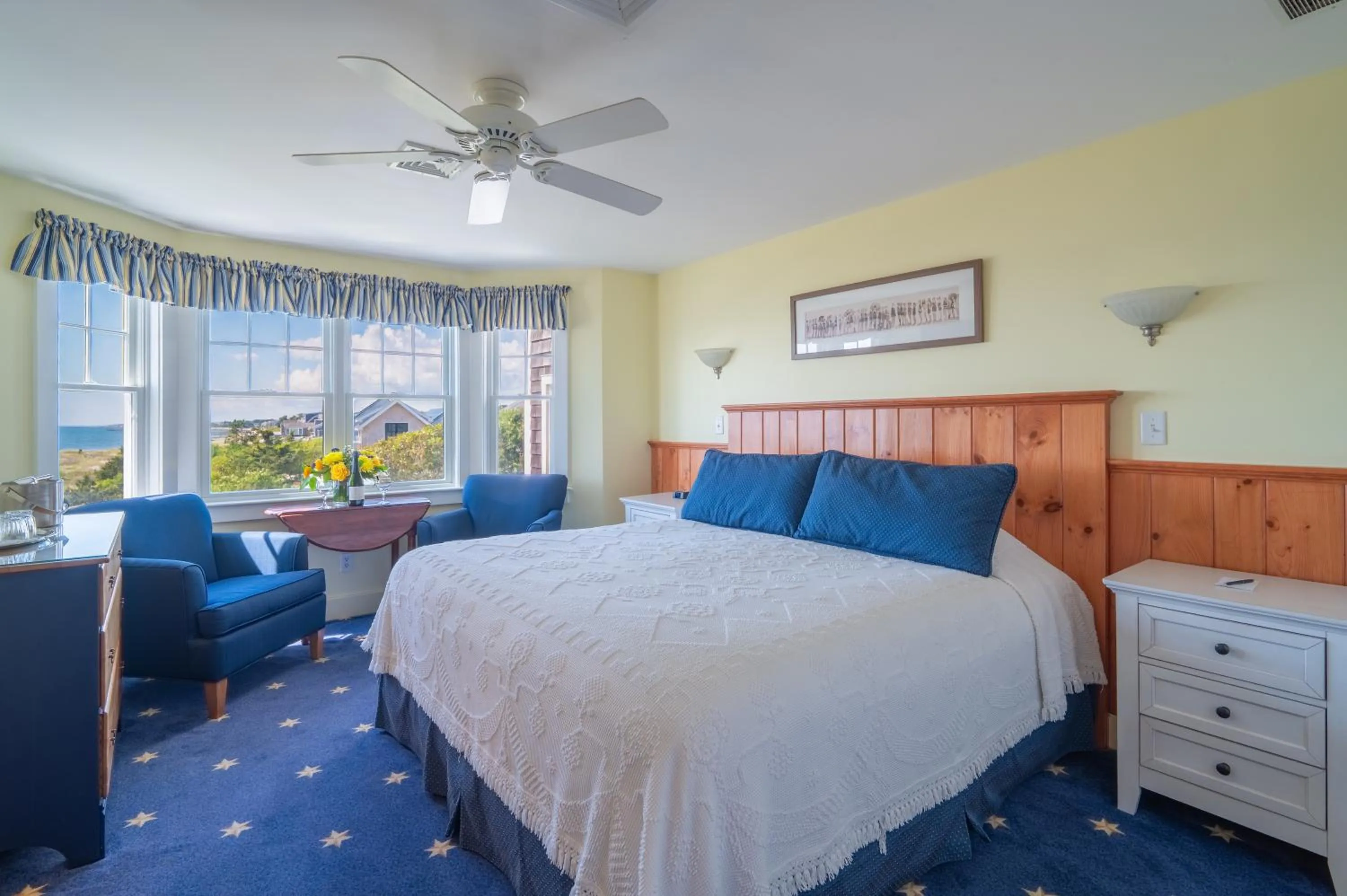 Bed in Winstead Beach Resort