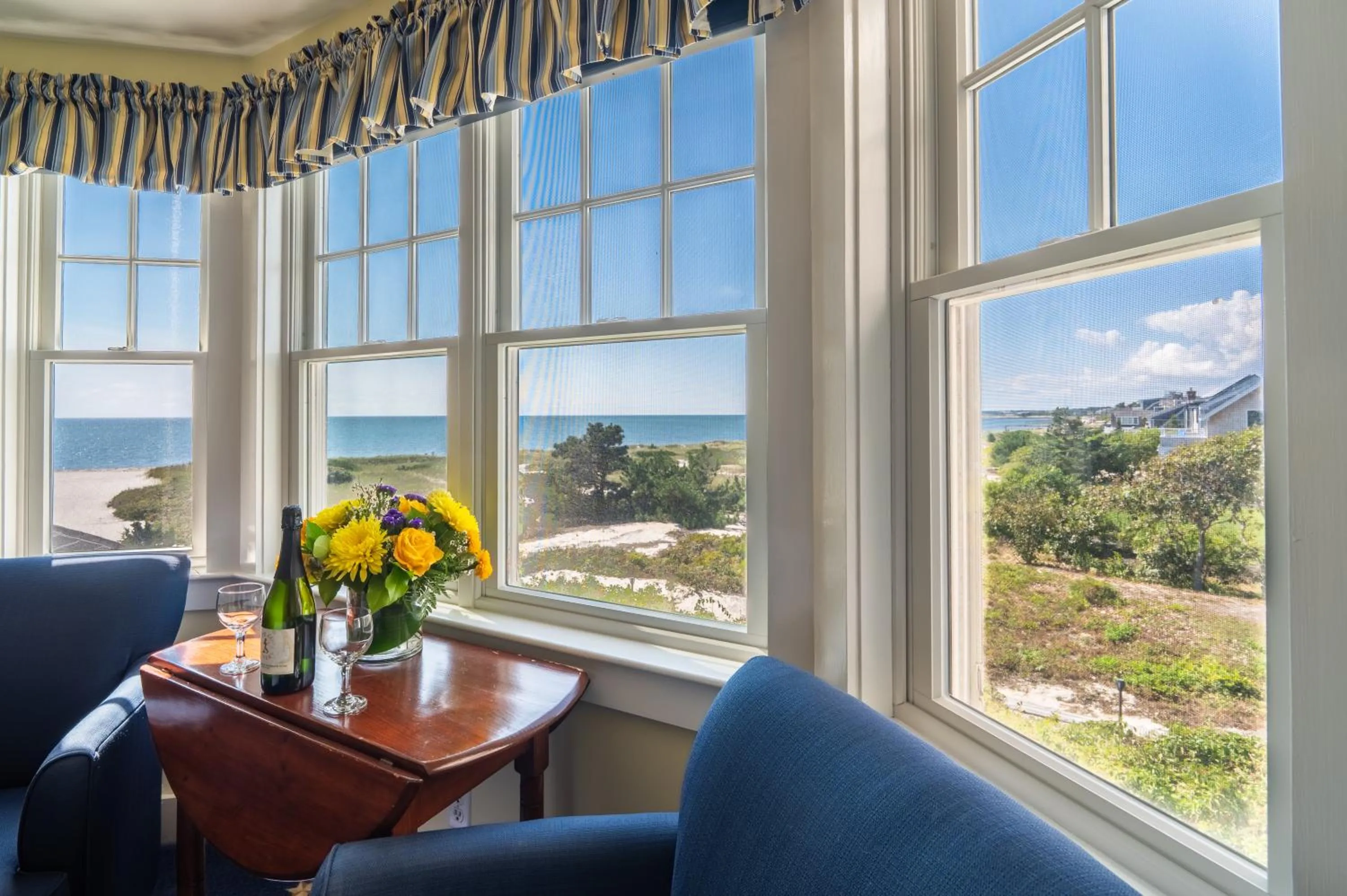 Seating area in Winstead Beach Resort