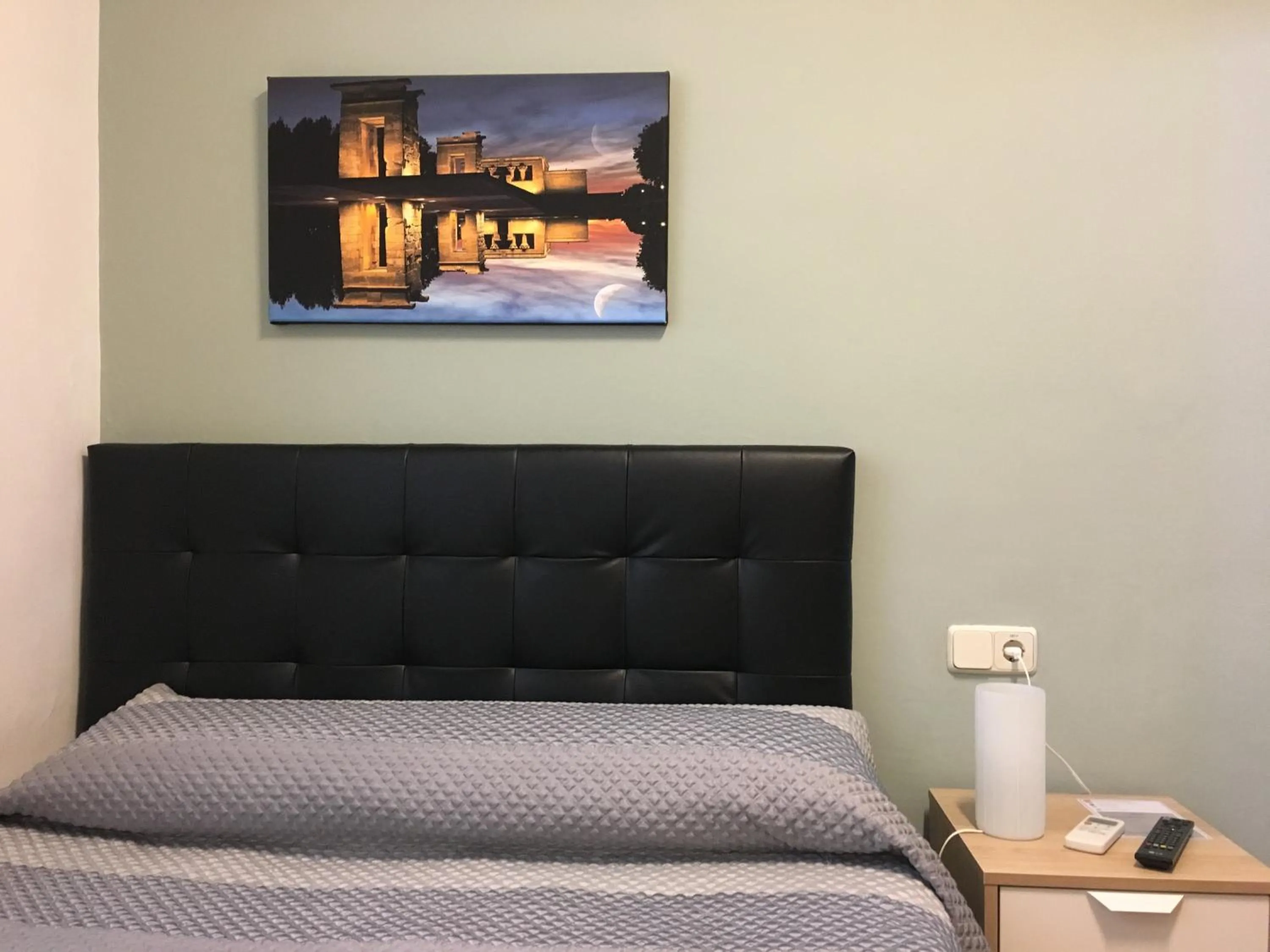 Photo of the whole room, Bed in Hostal Patria Madrid