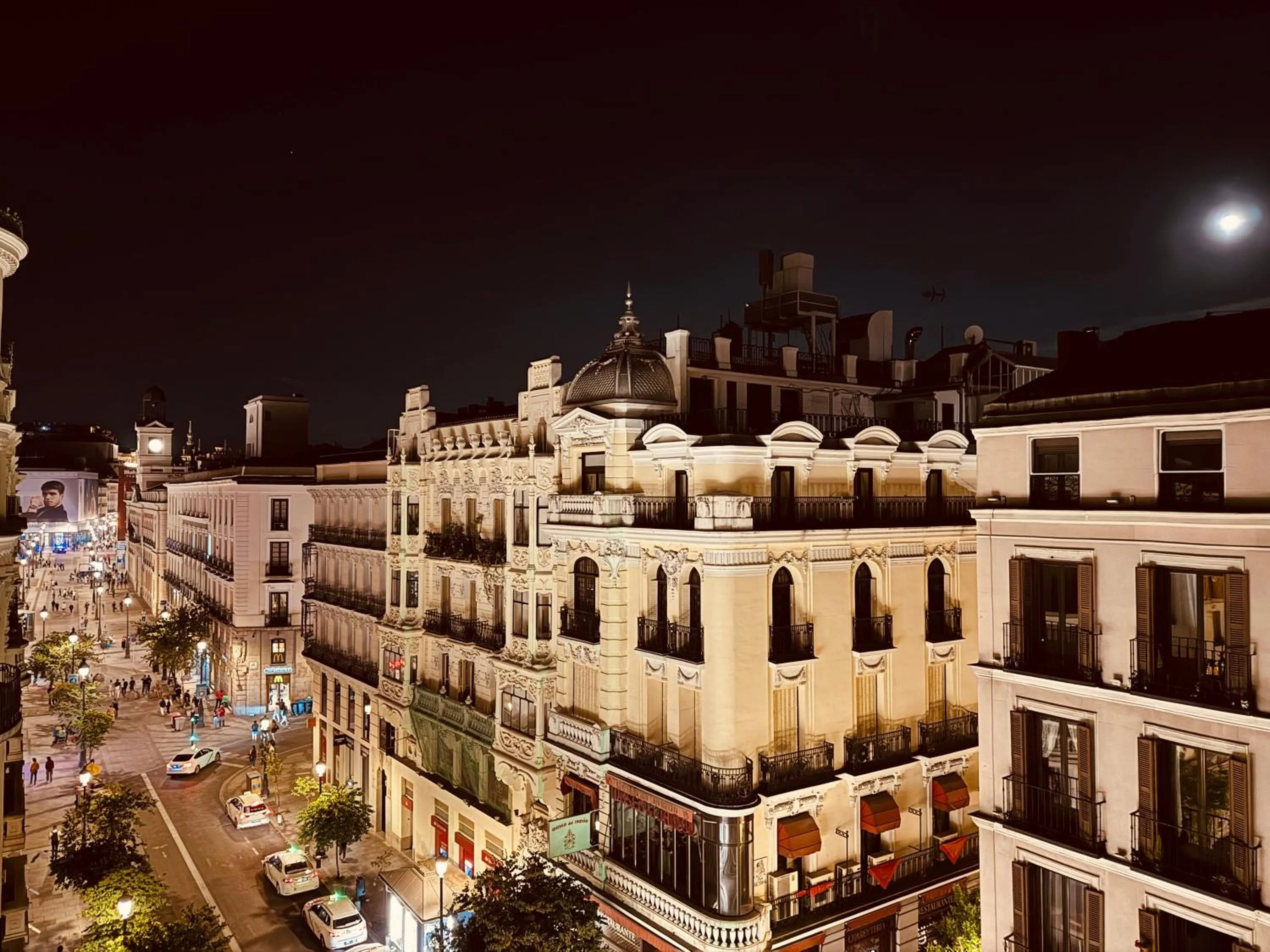 Night in Hostal Patria Madrid