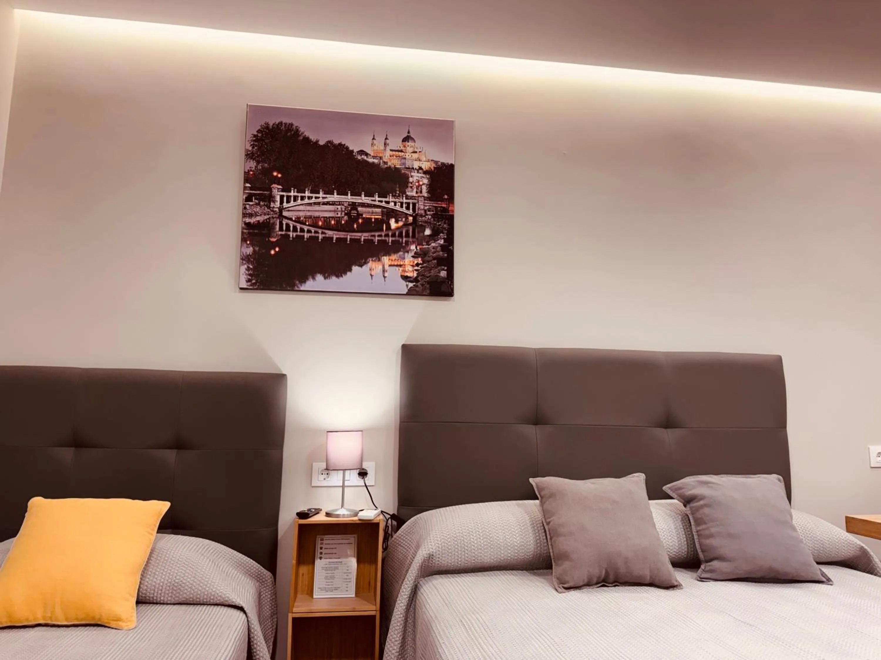 Photo of the whole room, Bed in Hostal Patria Madrid