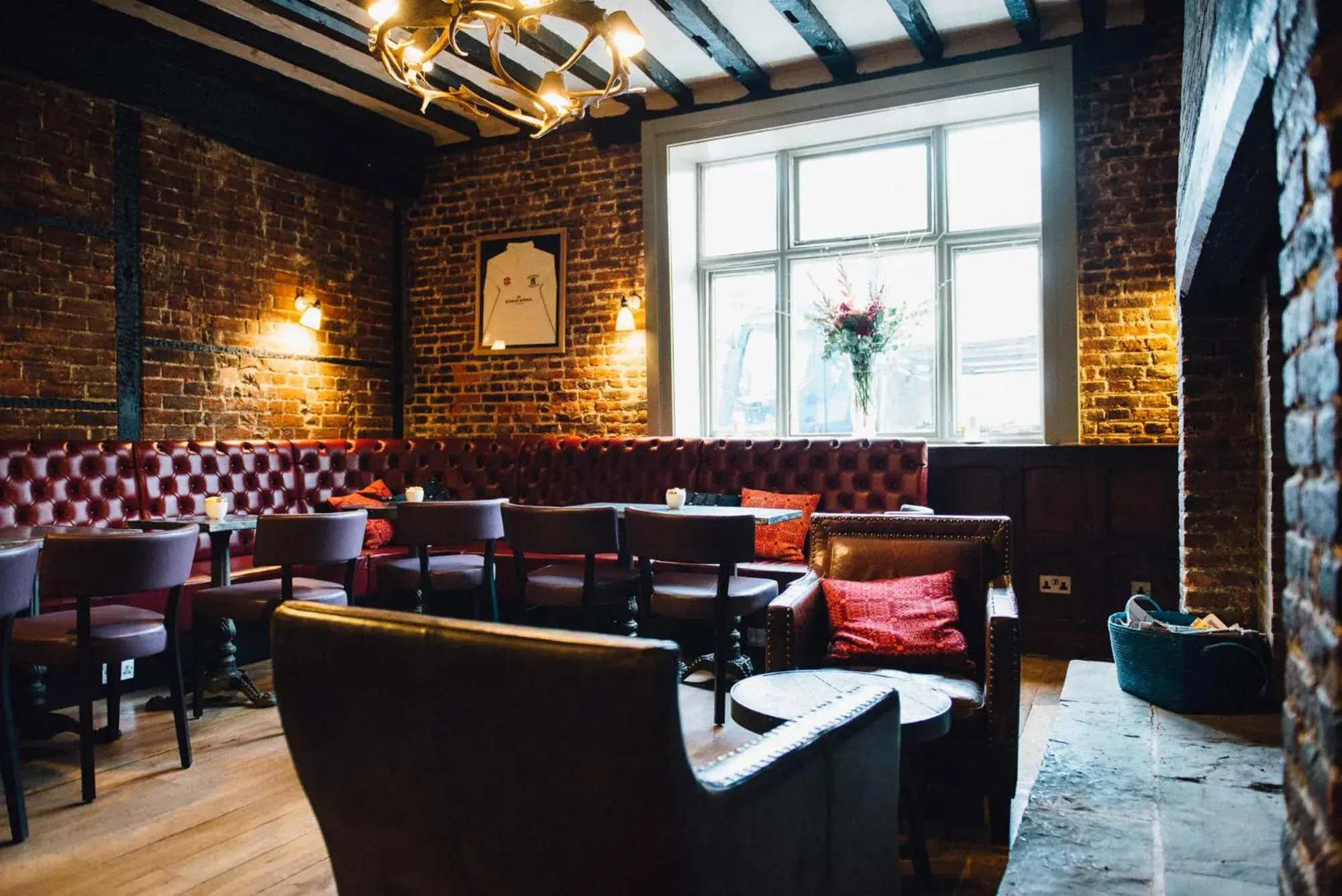 Lounge or bar in Kings Arms Hotel Lounge or bar in Kings Arms Hotel