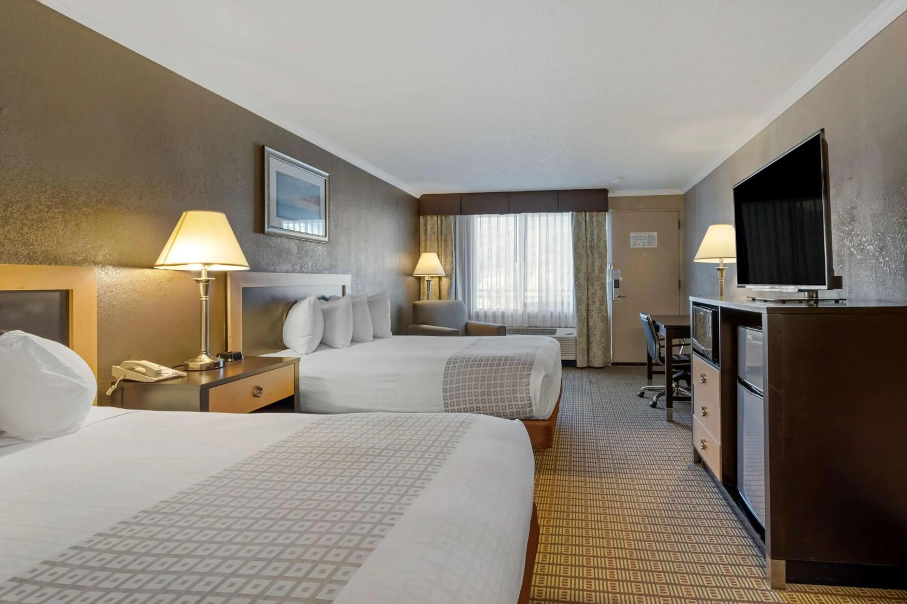 Bedroom, Bed in Best Western Smoky Mountain Inn