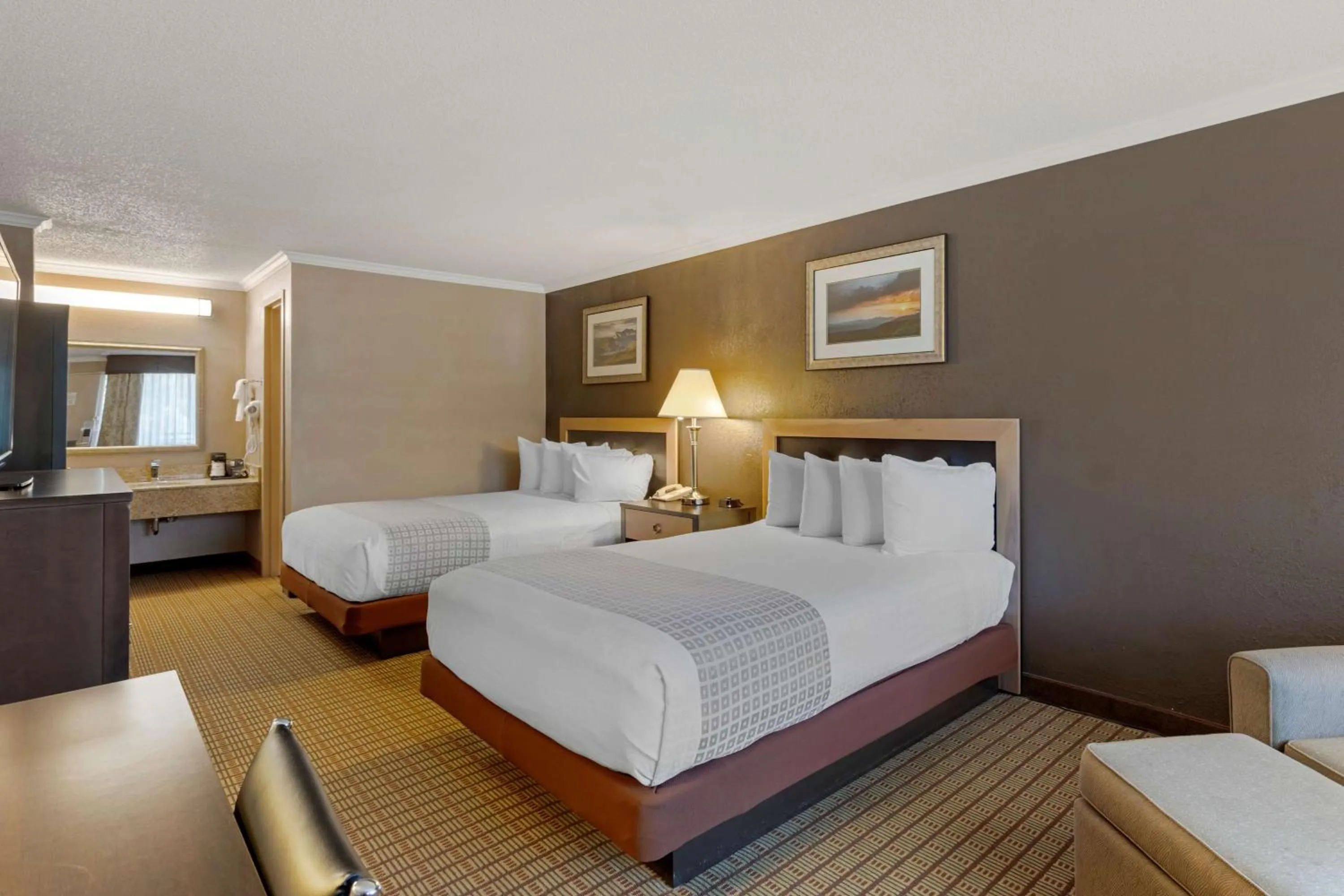 Bedroom, Bed in Best Western Smoky Mountain Inn