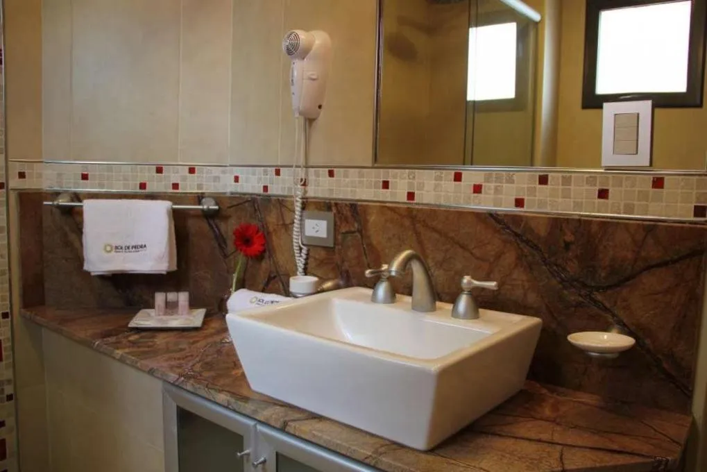 Bathroom in Sol de Piedra Apart, Suites & Spa