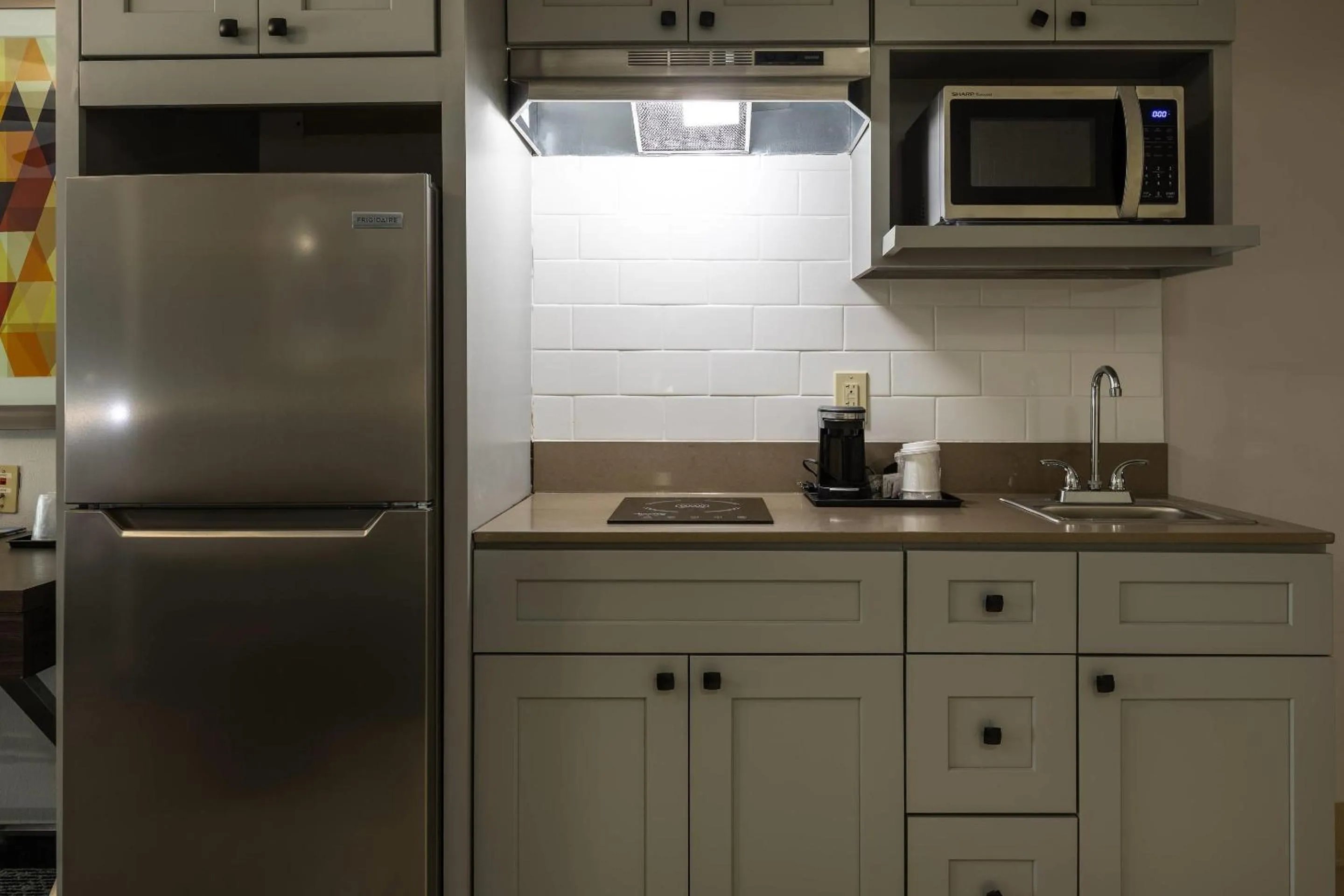 Bedroom in Country Inn & Suites by Radisson, Lake Norman Huntersville, NC