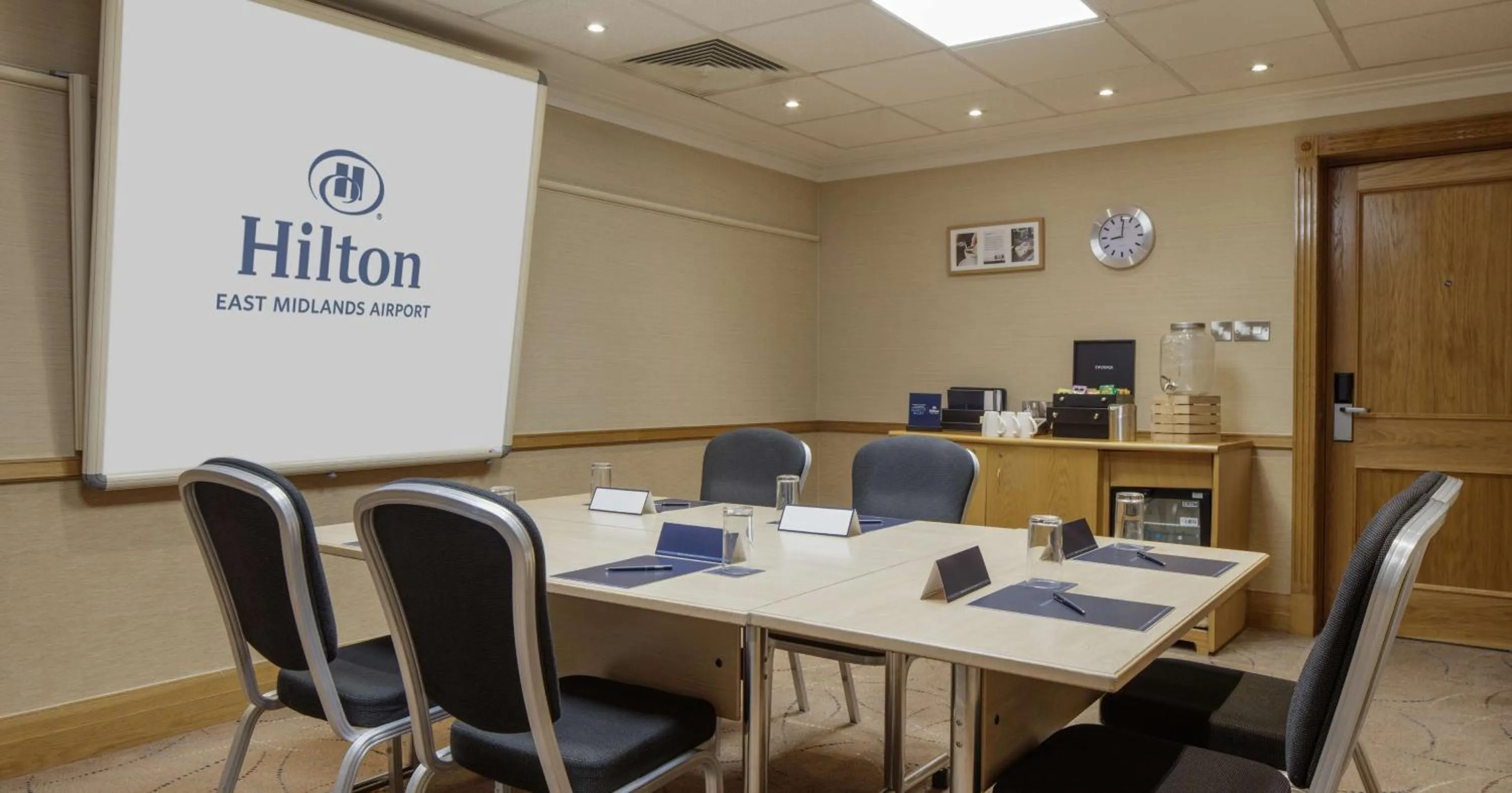 Meeting/conference room in Hilton East Midlands Airport