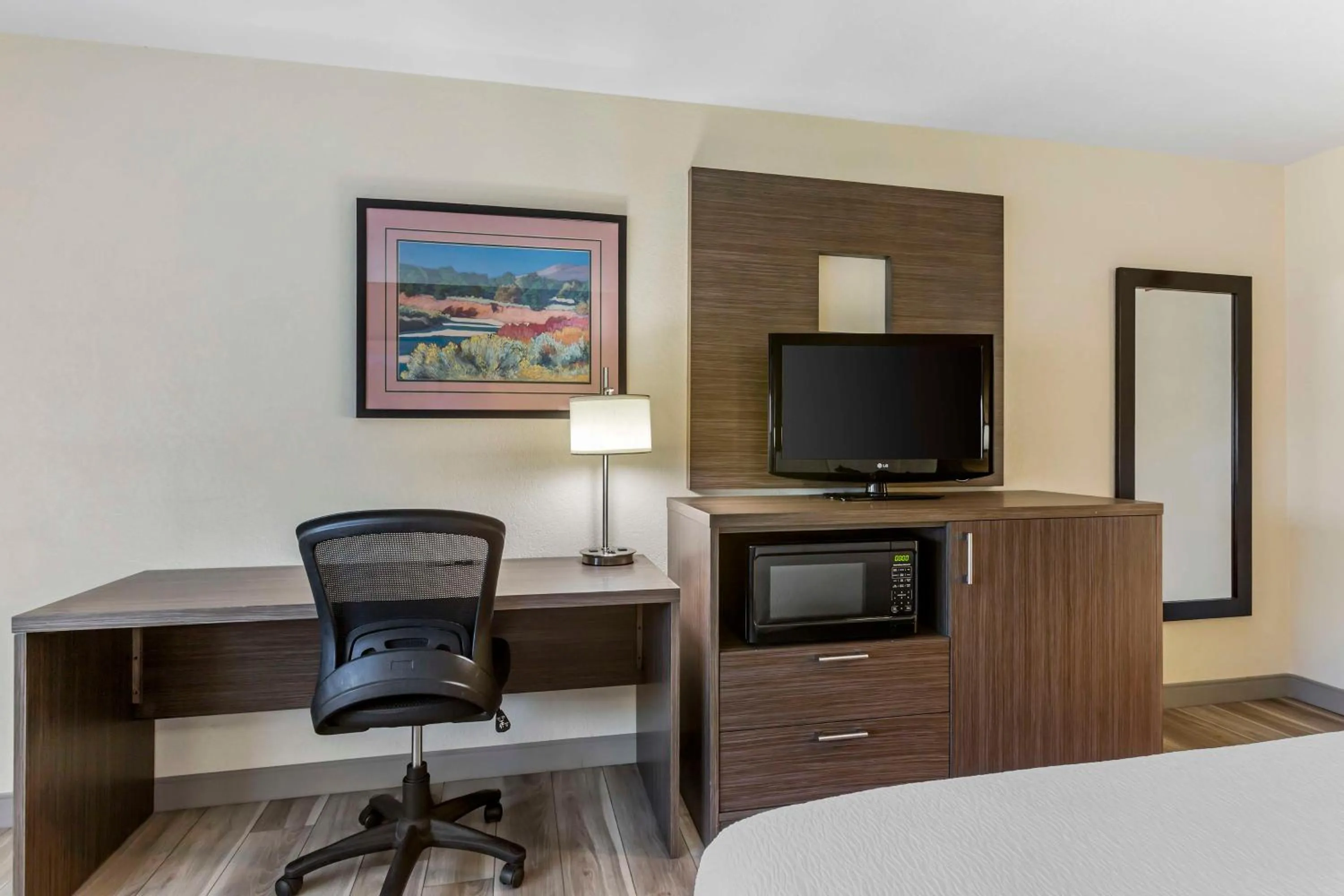 Bedroom in Best Western Superstition Springs Inn