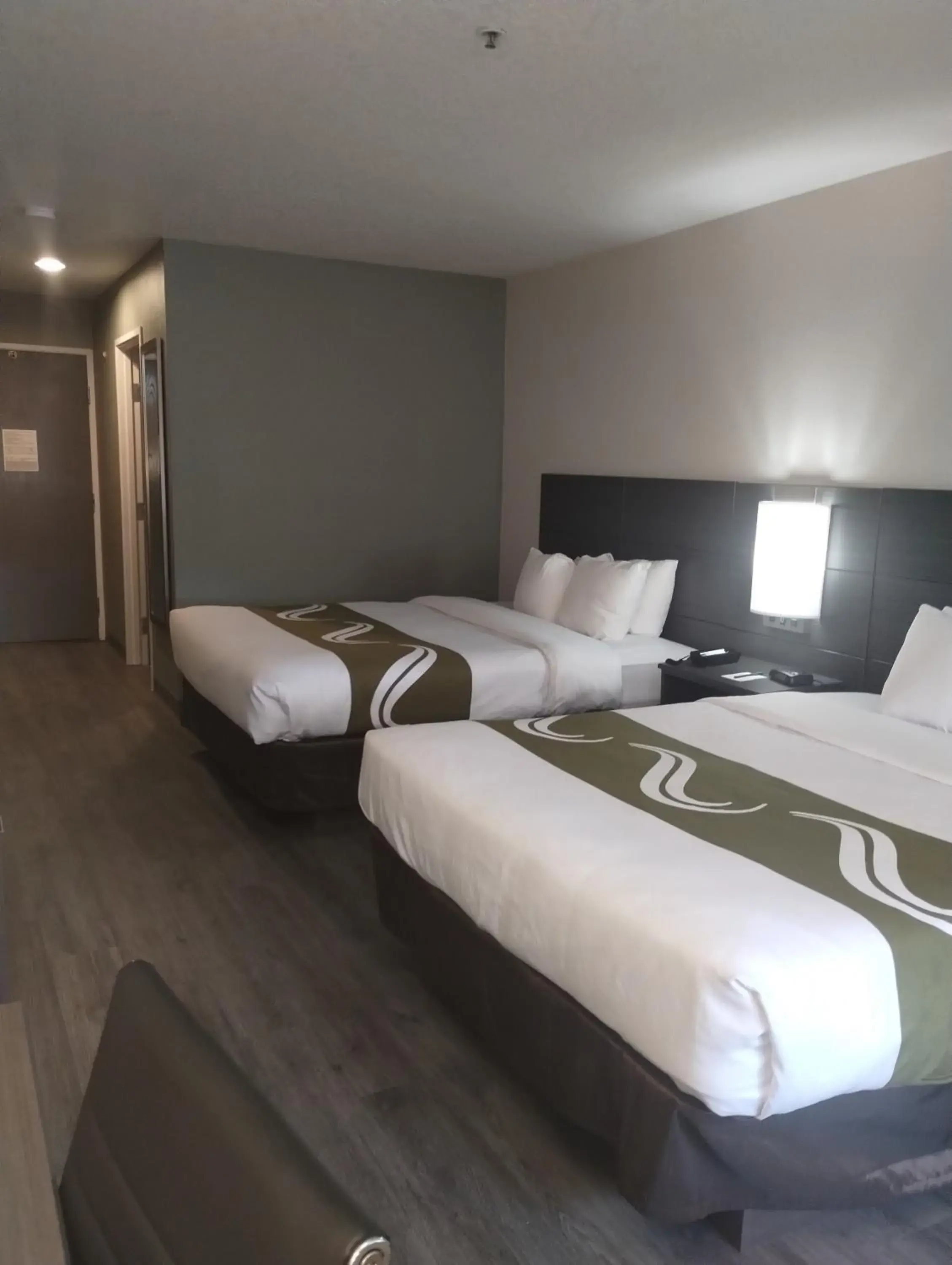 Standard Queen Room with Two Queen Beds - Non Smoking in Quality Inn & Suites Wilsonville Standard Queen Room with Two Queen Beds - Non Smoking in Quality Inn & Suites Wilsonville