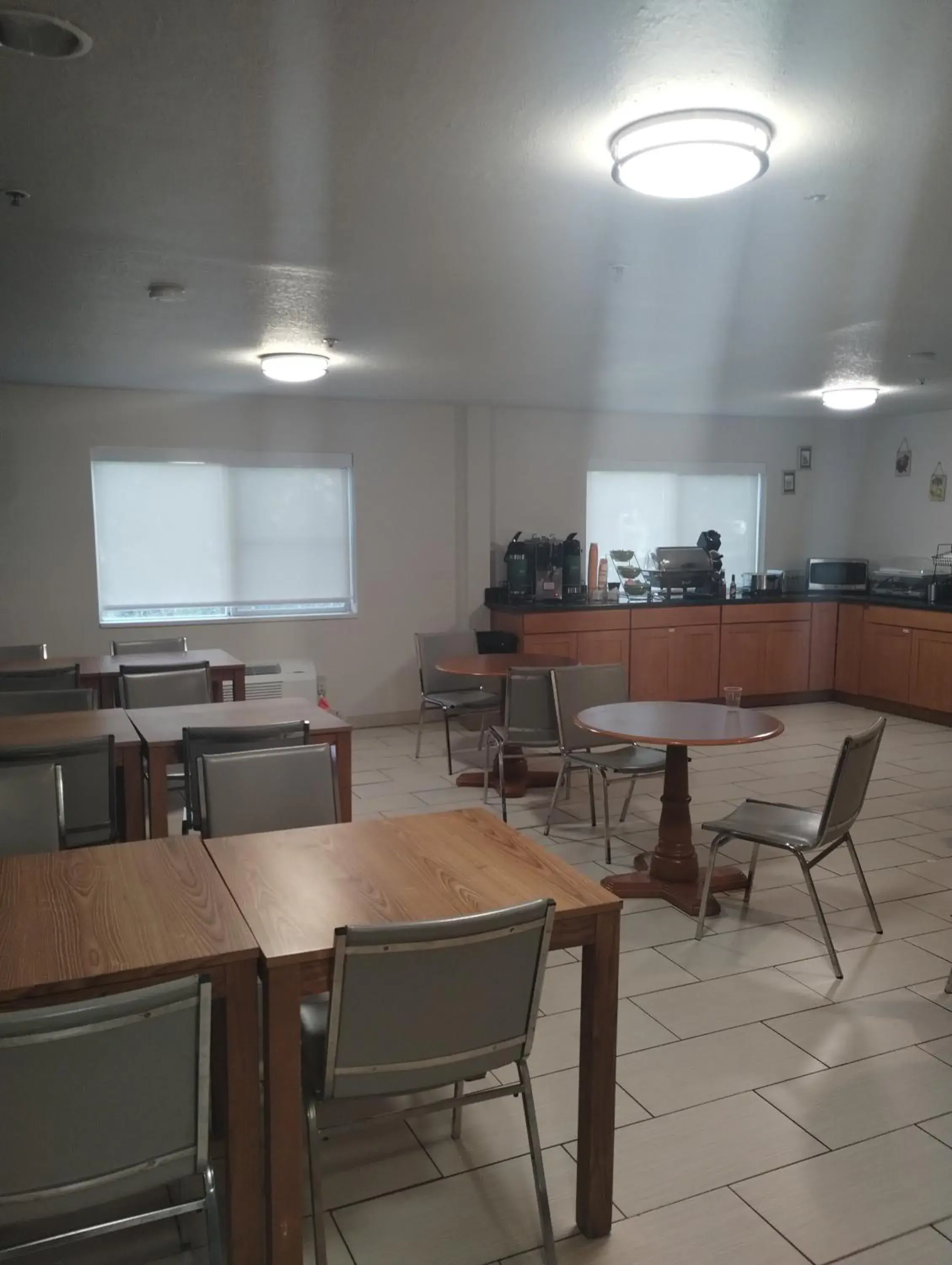 Quality Inn & Suites Wilsonville Quality Inn & Suites Wilsonville