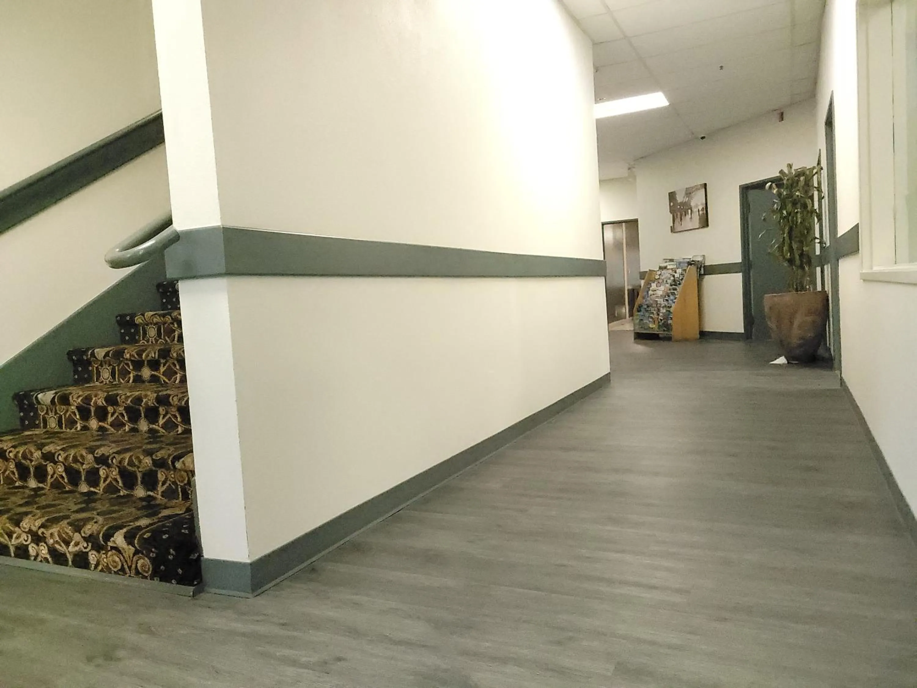 Property building in Quality Inn & Suites Wilsonville