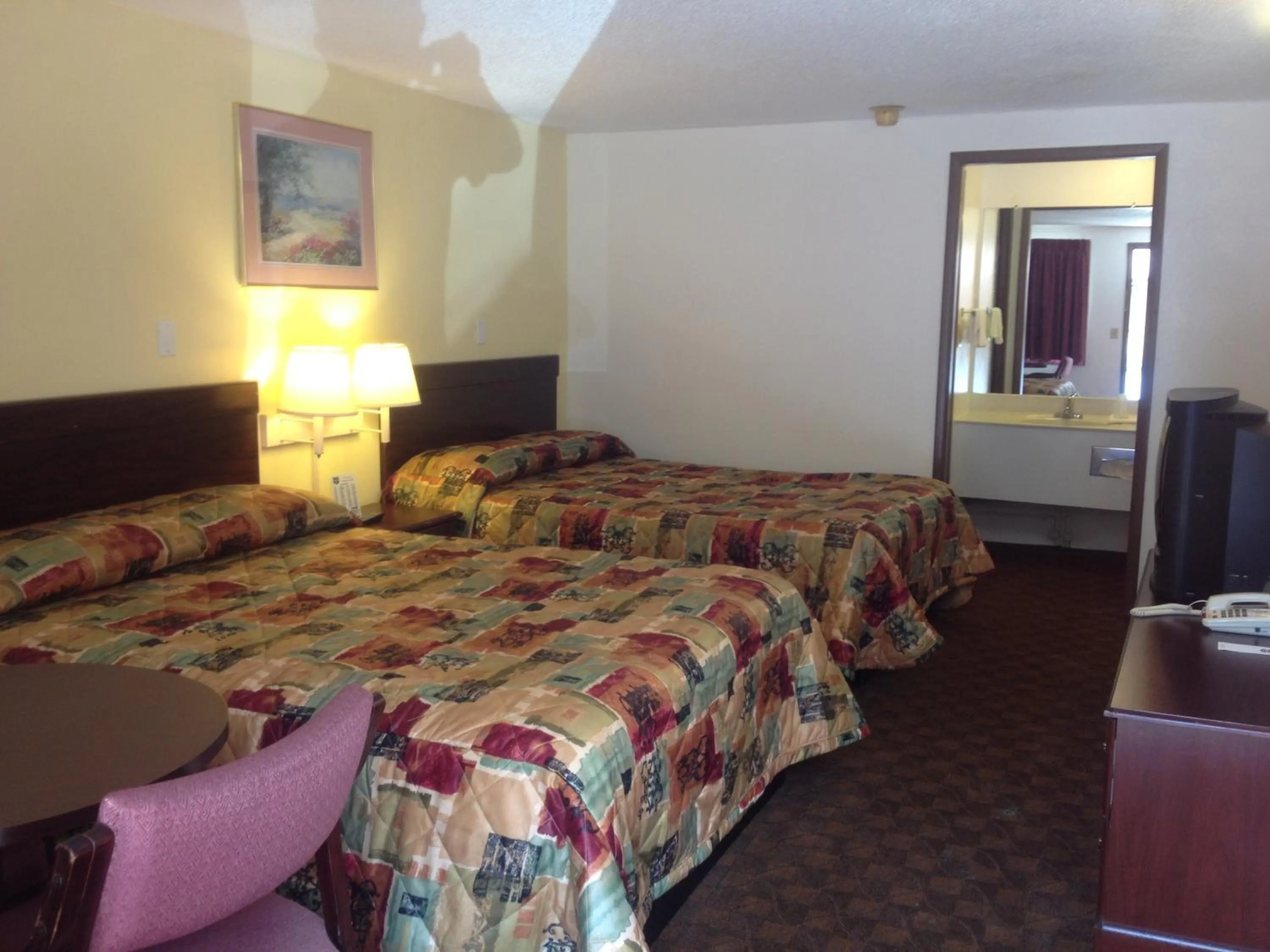 Bed in Guest Inn Lebanon (Ohio)