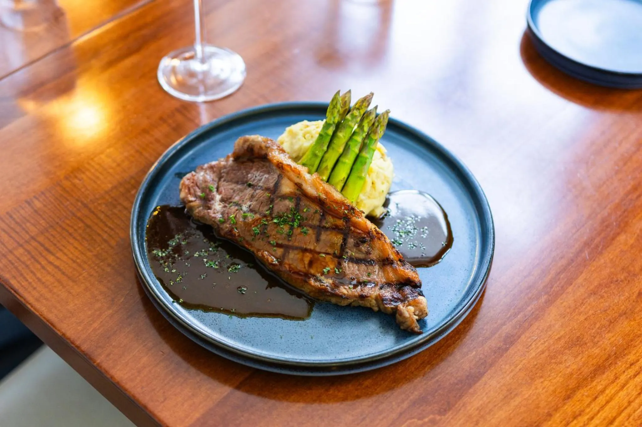 Restaurant/places to eat in Crowne Plaza Cleveland at Playhouse Square by IHG