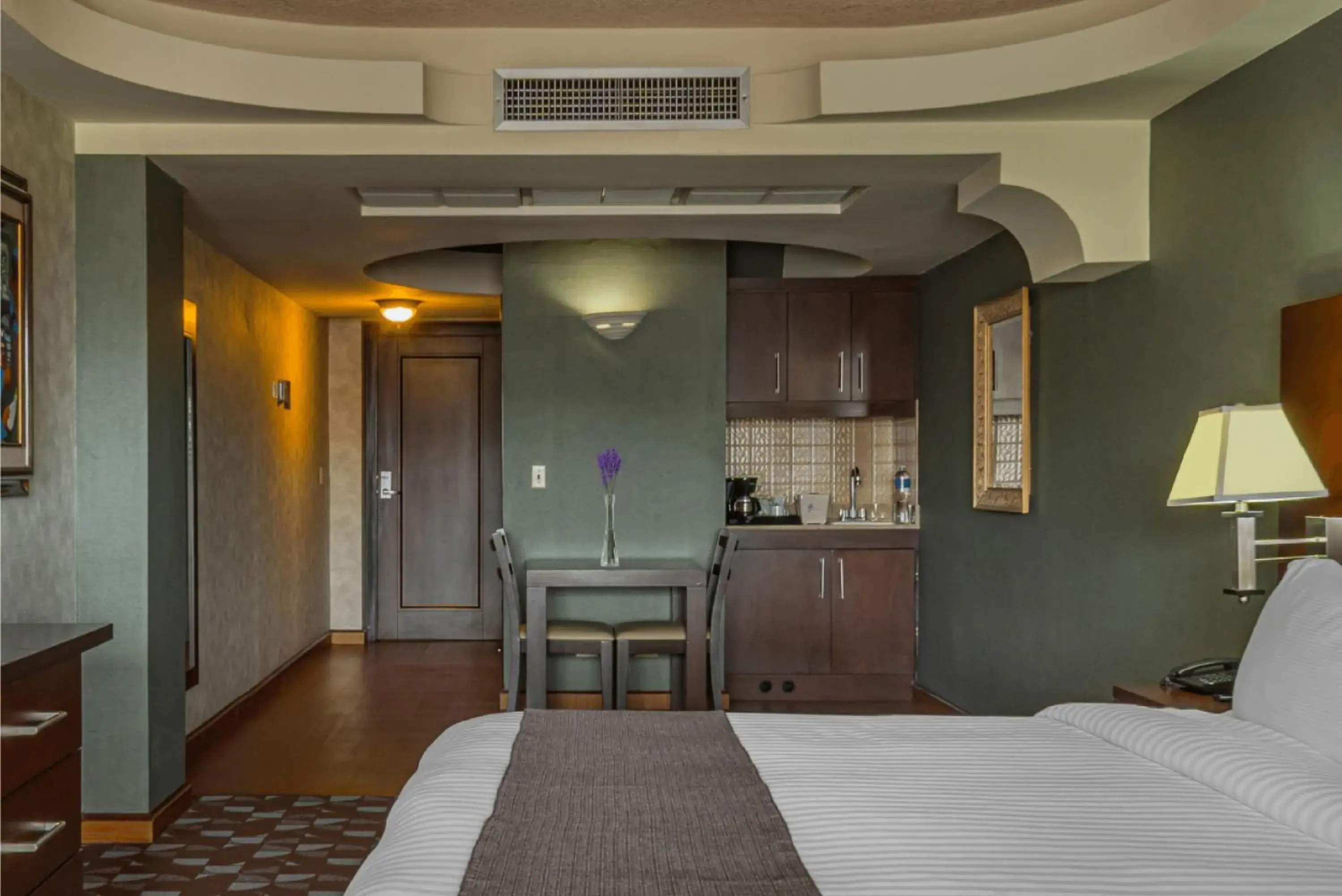 Photo of the whole room, Bed in Hotel Plaza San Martin Photo of the whole room, Bed in Hotel Plaza San Martin