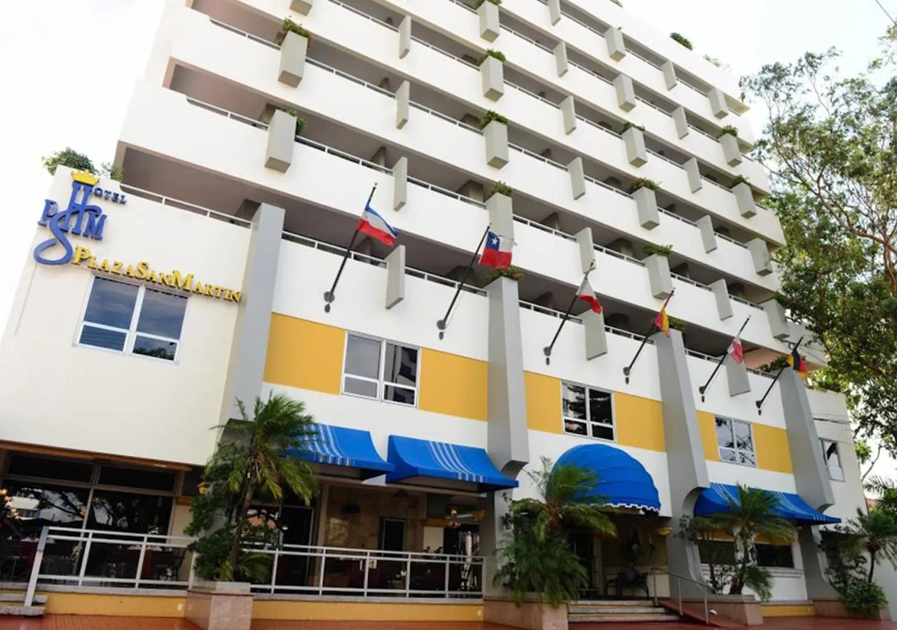 Facade/entrance in Hotel Plaza San Martin