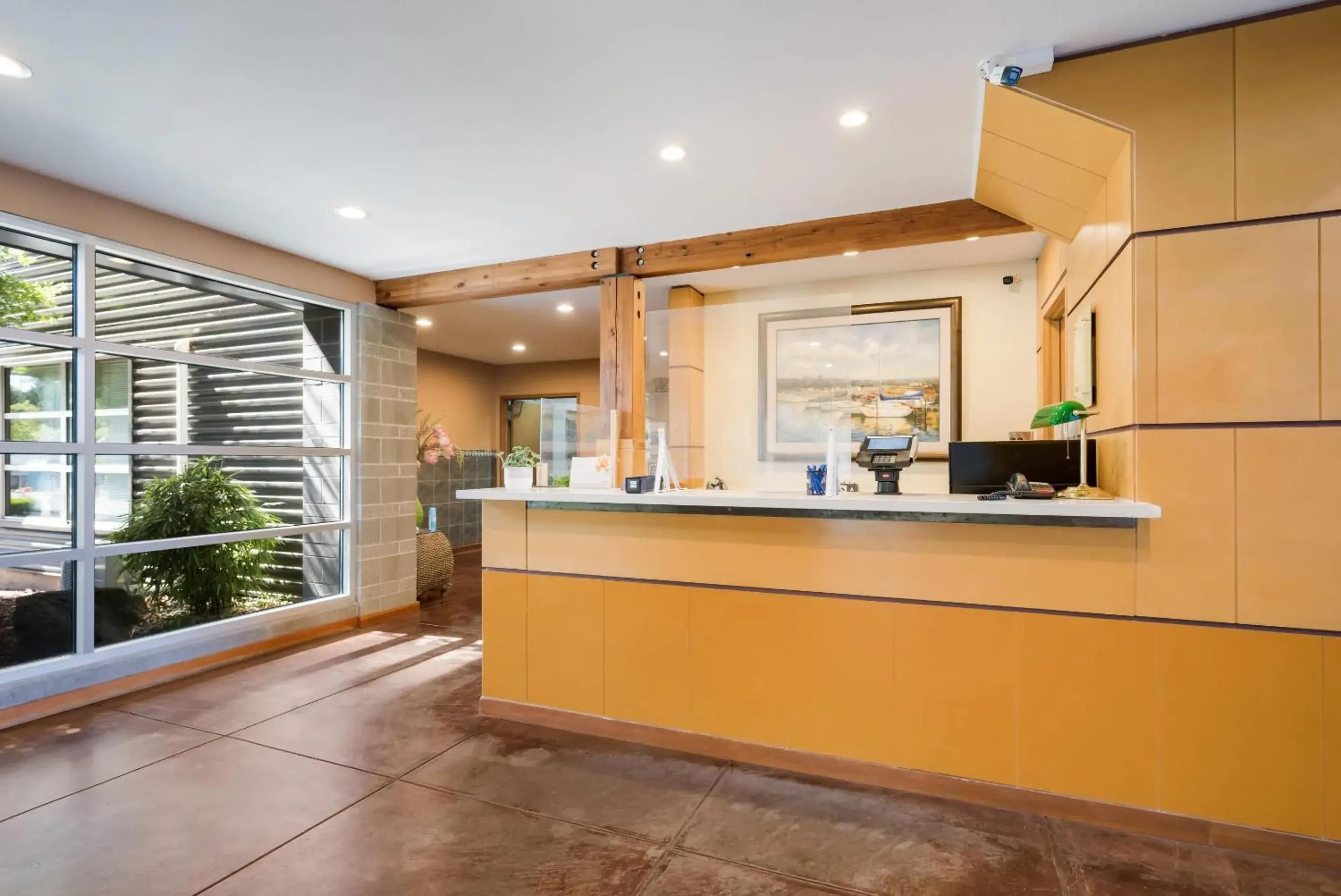 Lobby or reception in Inn at Port Gardner-Everett Waterfront, Ascend Hotel Collection Lobby or reception in Inn at Port Gardner-Everett Waterfront, Ascend Hotel Collection