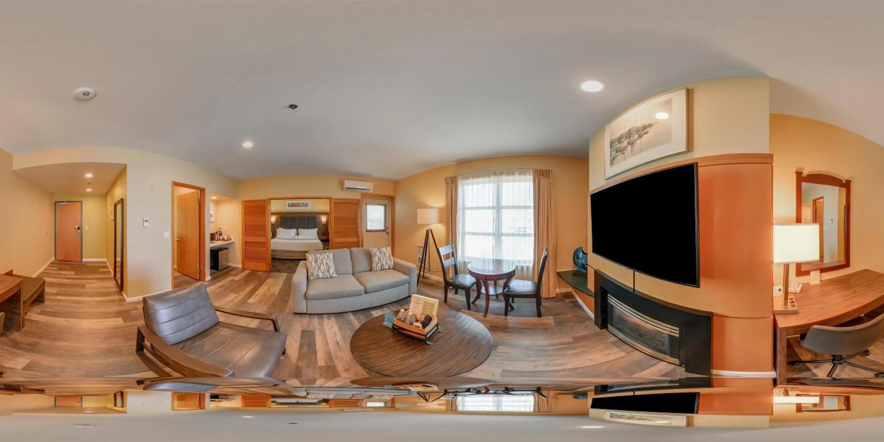 King Suite - Non Smoking in Inn at Port Gardner-Everett Waterfront, Ascend Hotel Collection King Suite - Non Smoking in Inn at Port Gardner-Everett Waterfront, Ascend Hotel Collection