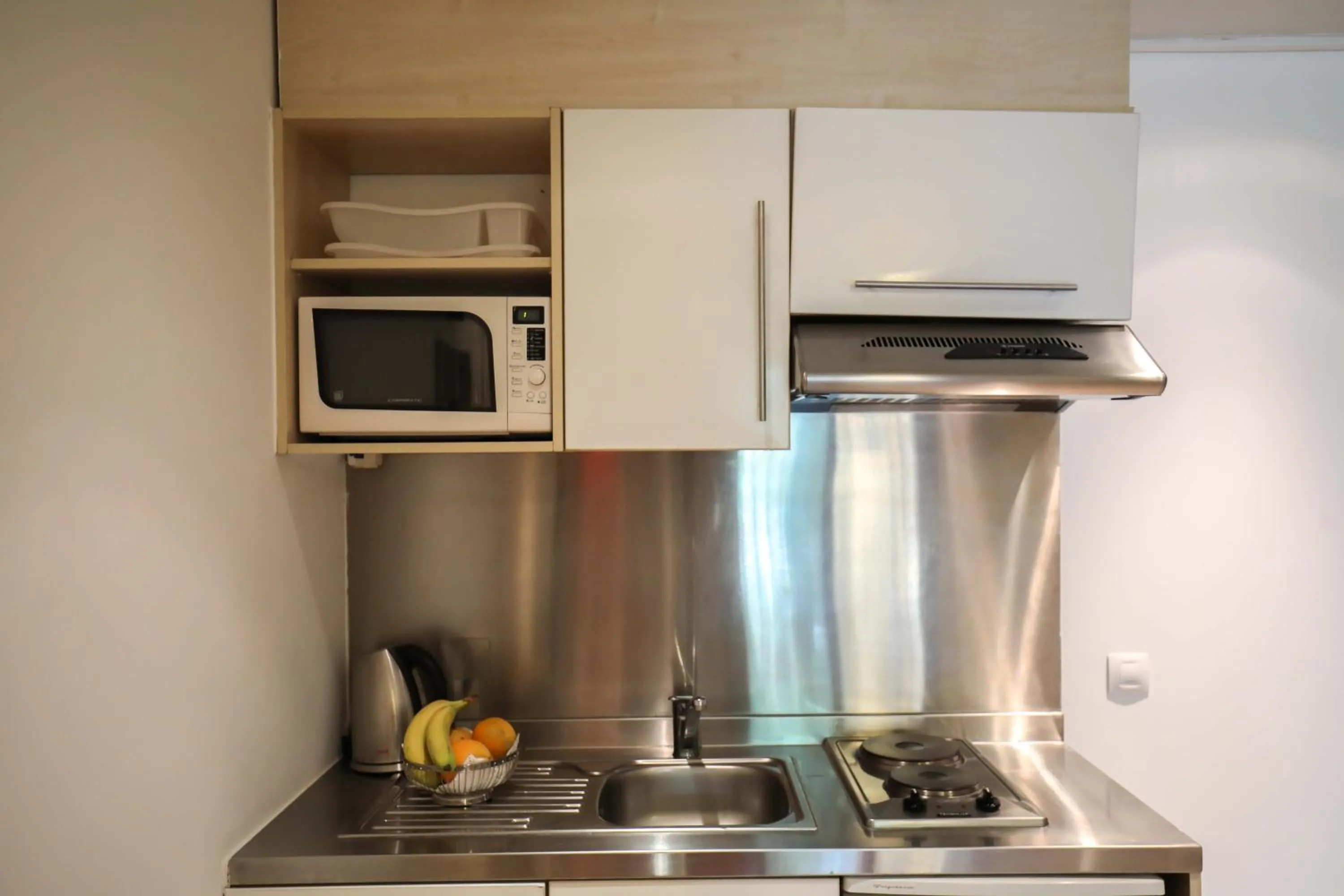 Kitchen or kitchenette in Sky Suites