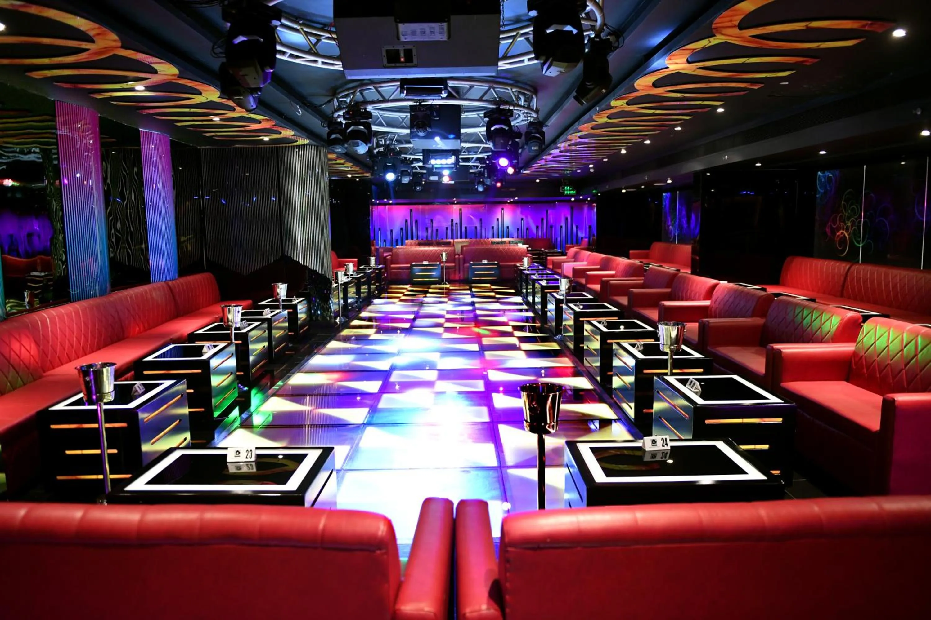 Nightclub / DJ in Al Olaya Suites Hotel