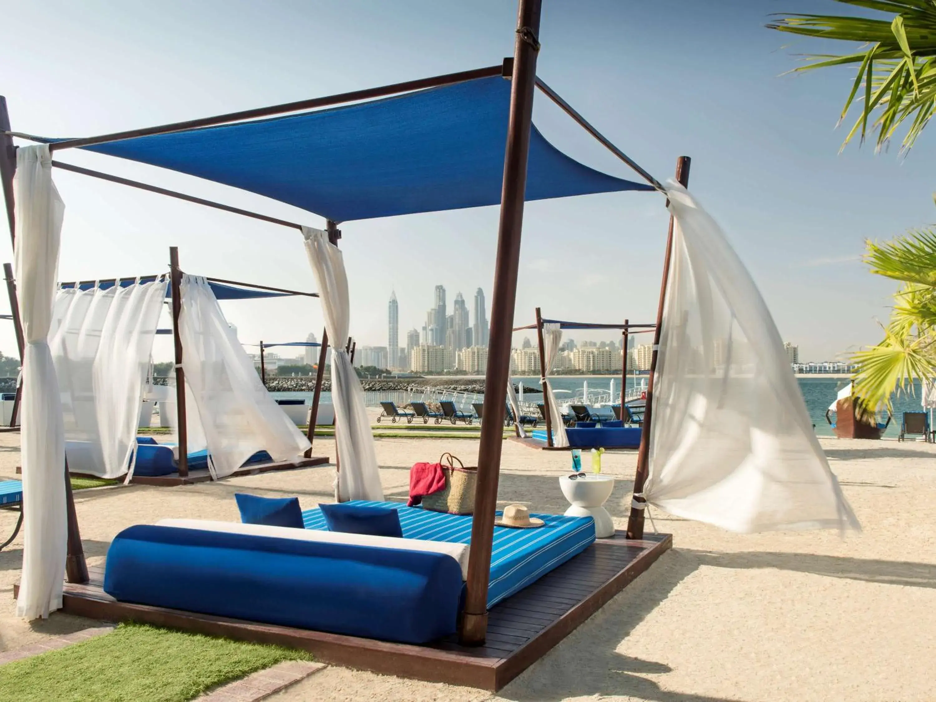 Lounge or bar in Rixos The Palm Hotel & Suites - Ultra All Inclusive Lounge or bar in Rixos The Palm Hotel & Suites - Ultra All Inclusive