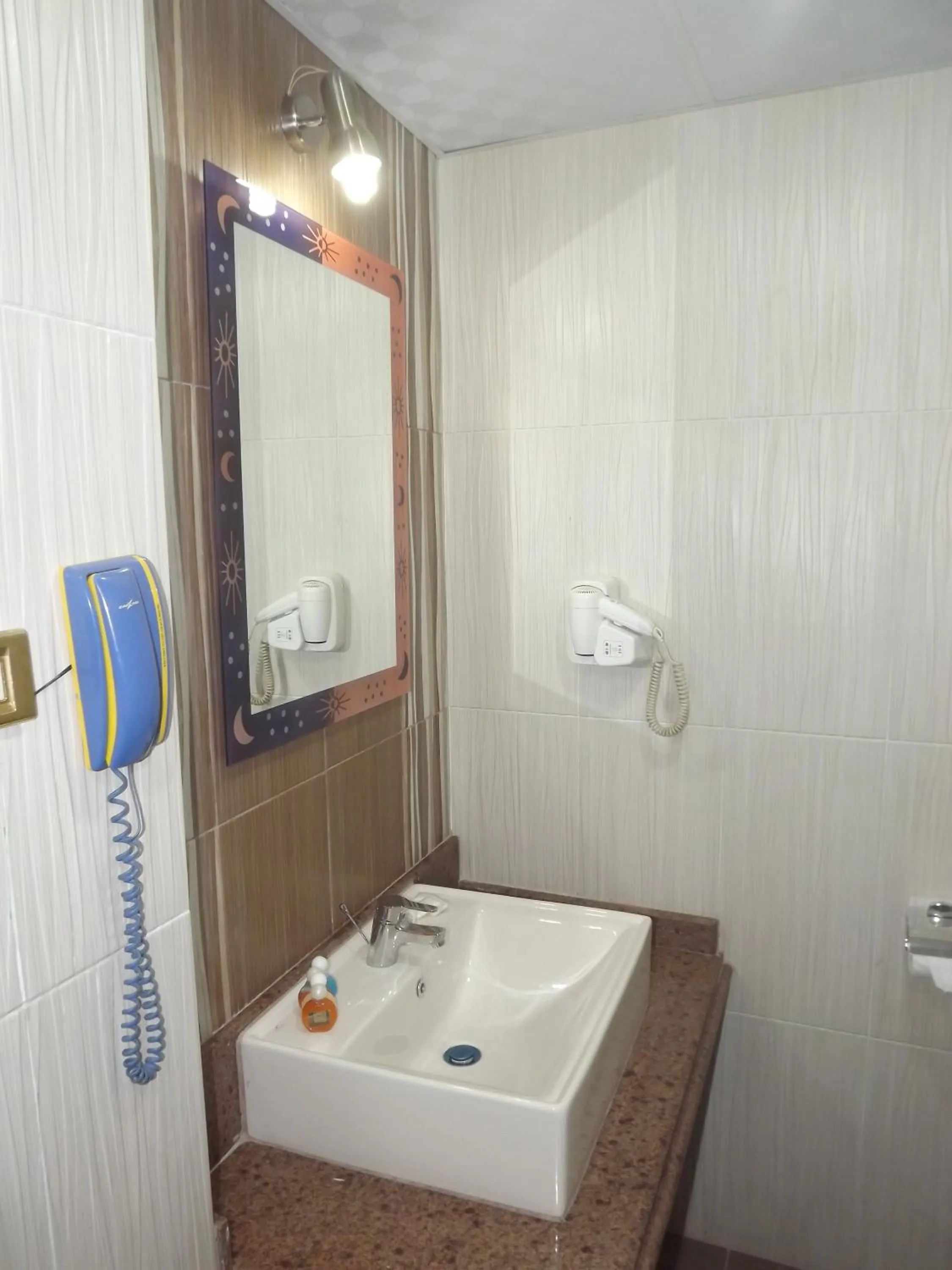 Bathroom in Mayorca Hotel Cairo