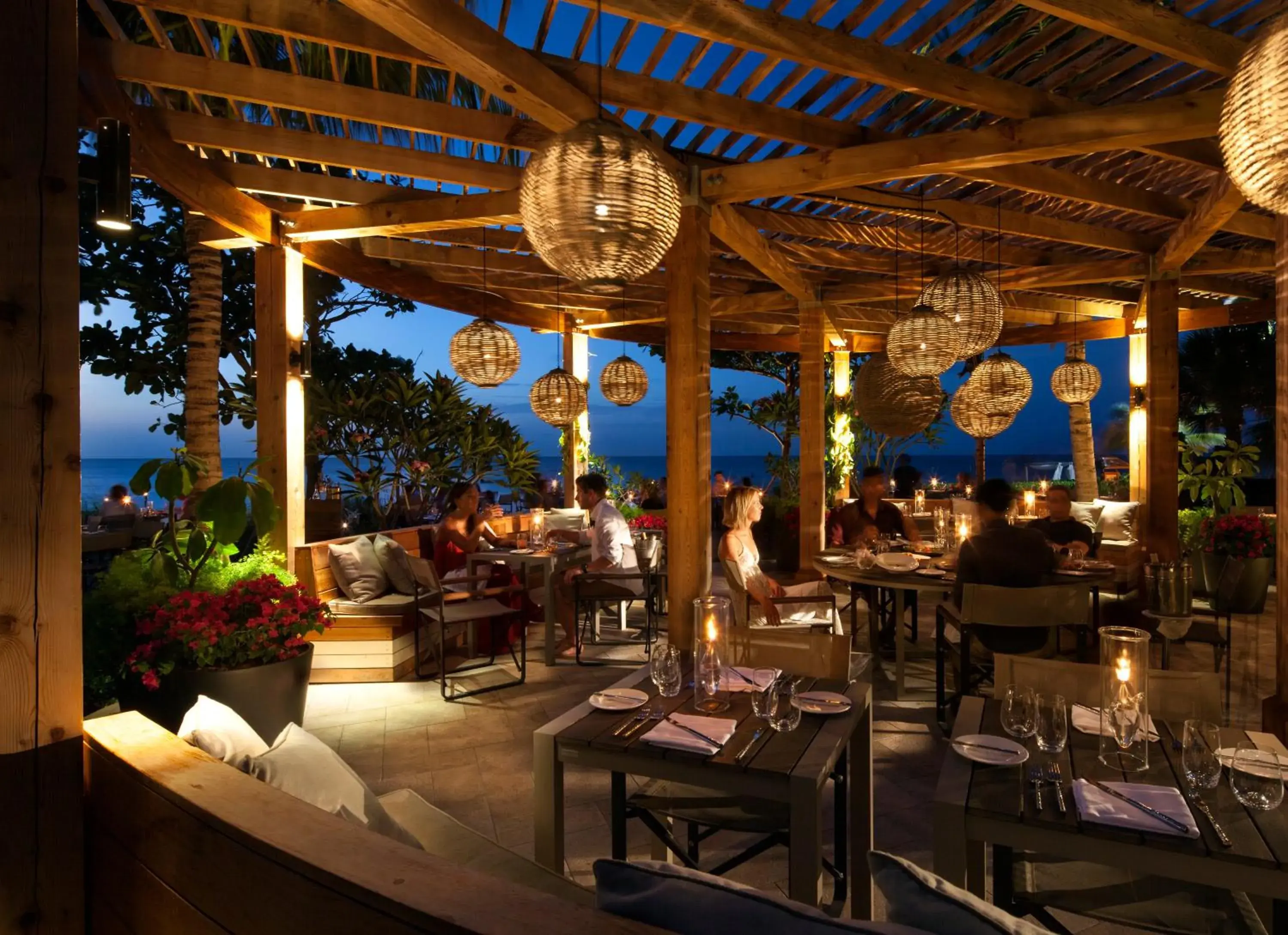 Restaurant/places to eat in Grace Bay Club Restaurant/places to eat in Grace Bay Club