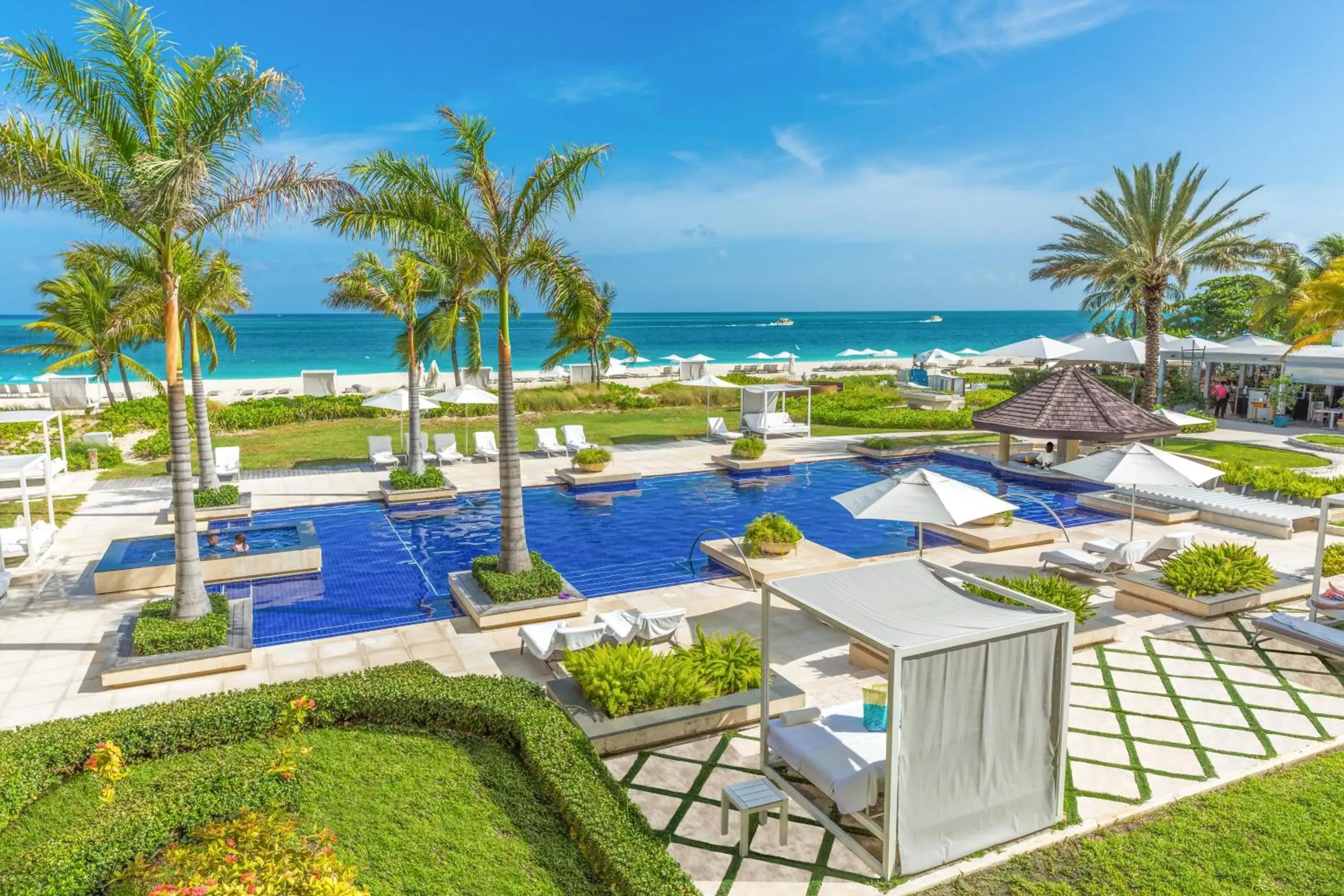 Swimming pool in Grace Bay Club Swimming pool in Grace Bay Club