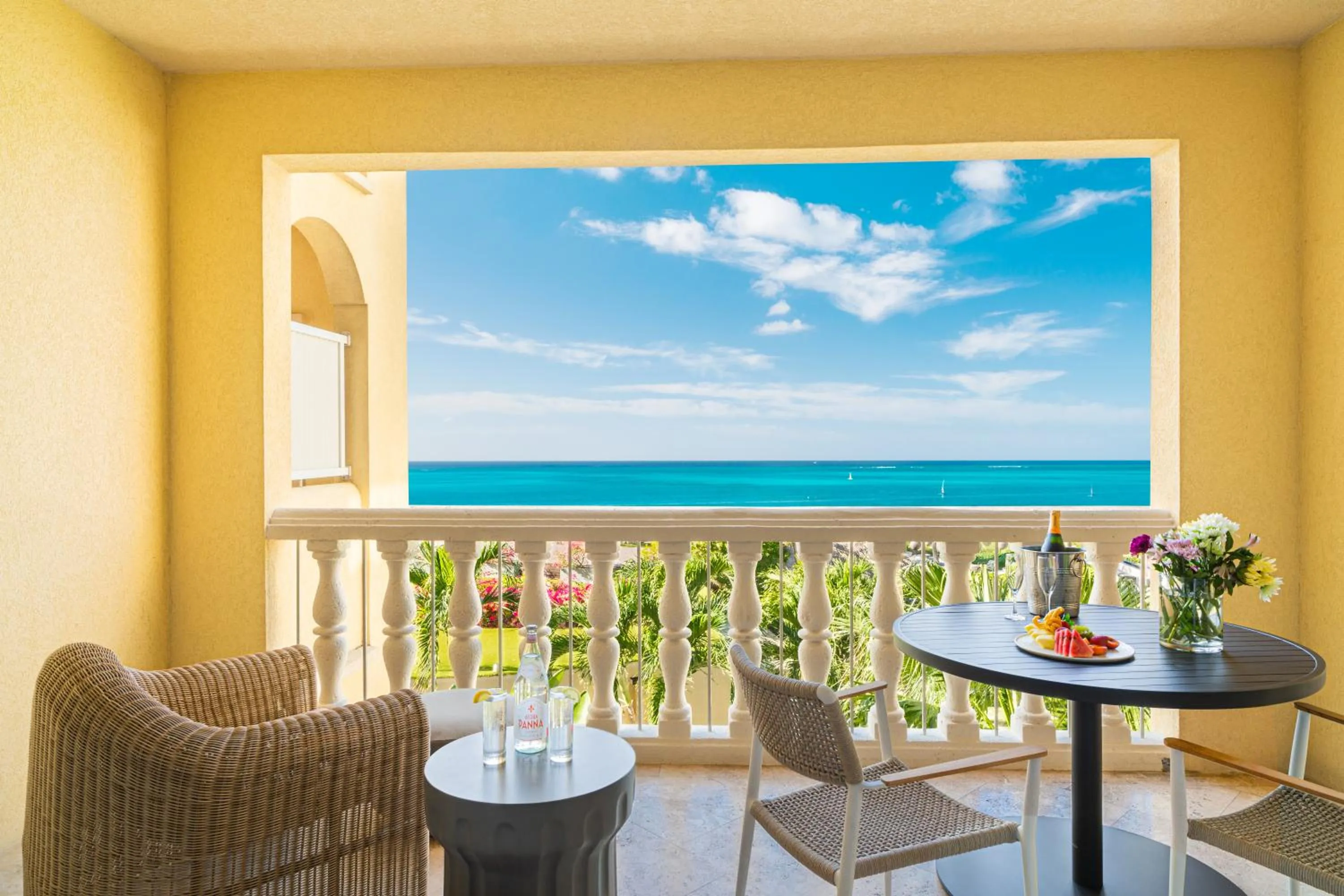 Balcony/Terrace in Grace Bay Club
